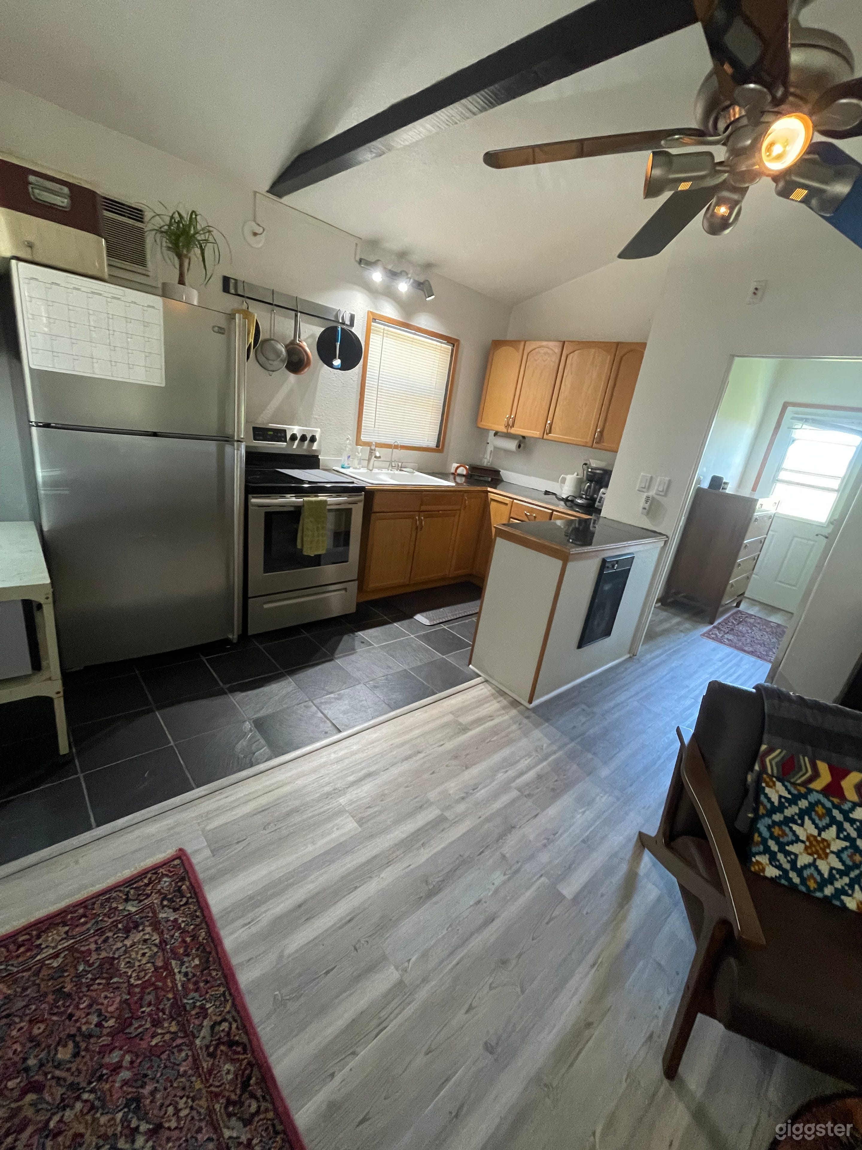 Bungalow Retreat in Chatsworth Nature Preserve Photo 3