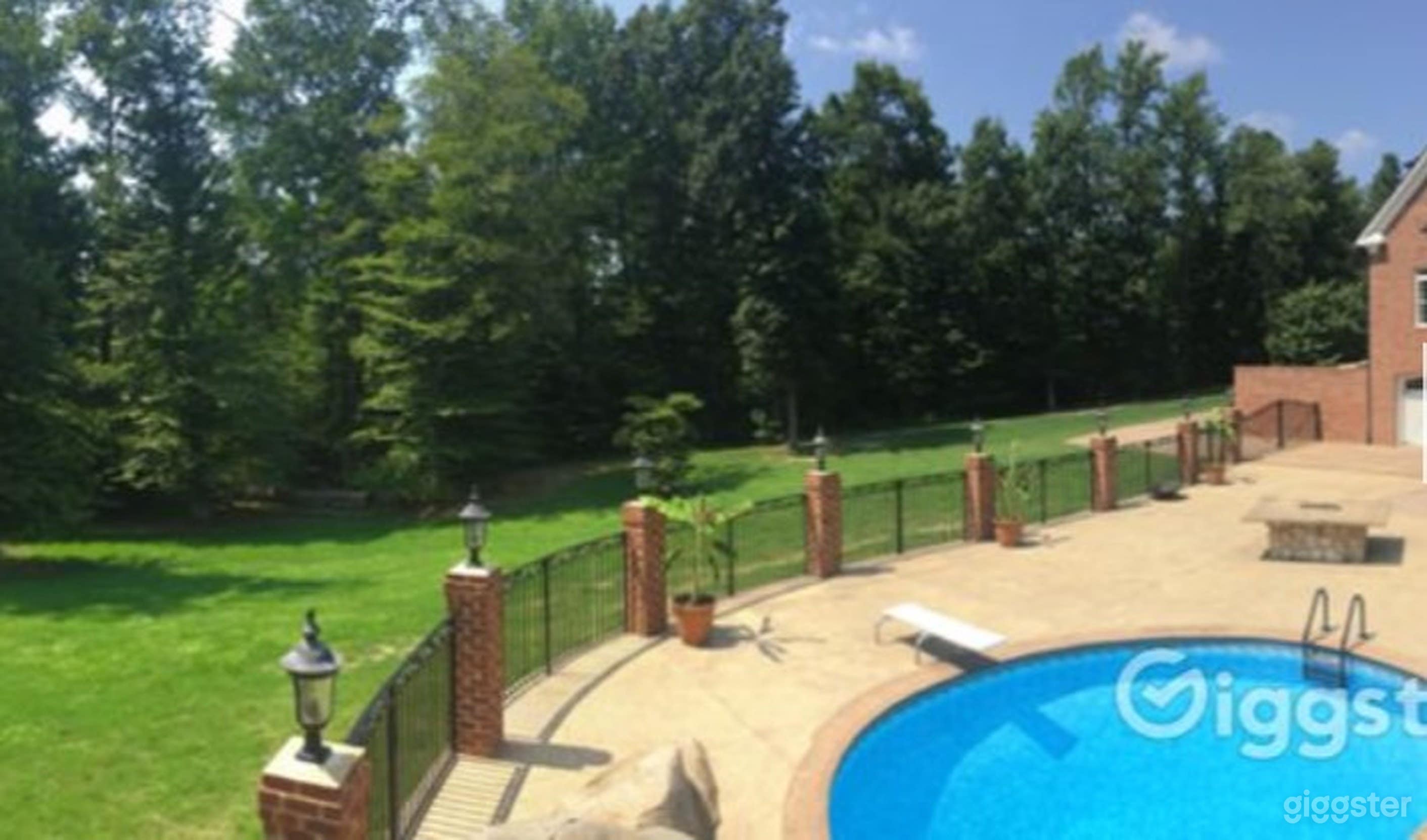  Luxurious Colonial-Styled Pool Photo 4