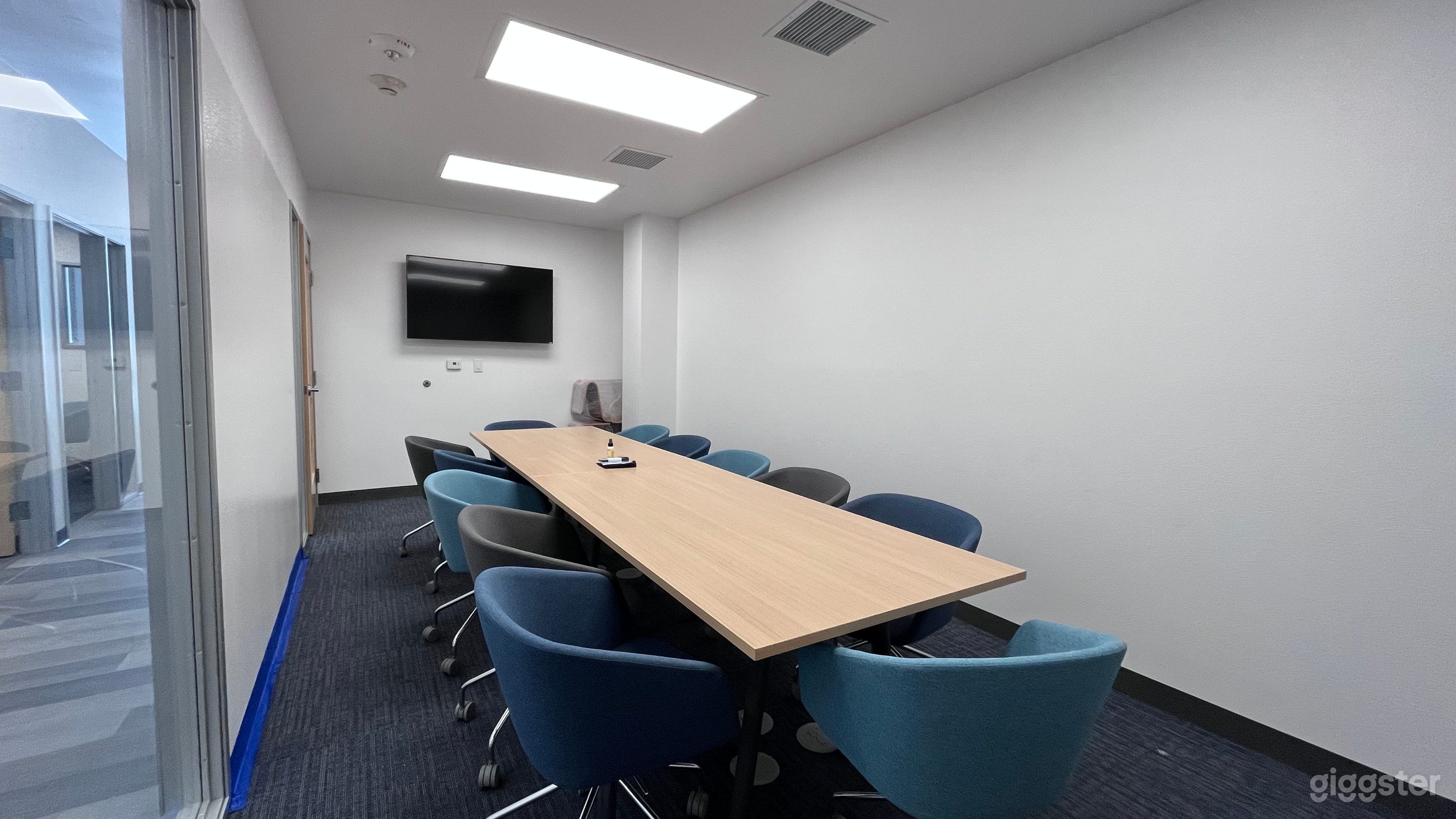 Long Beach Large Conference Room Photo 4