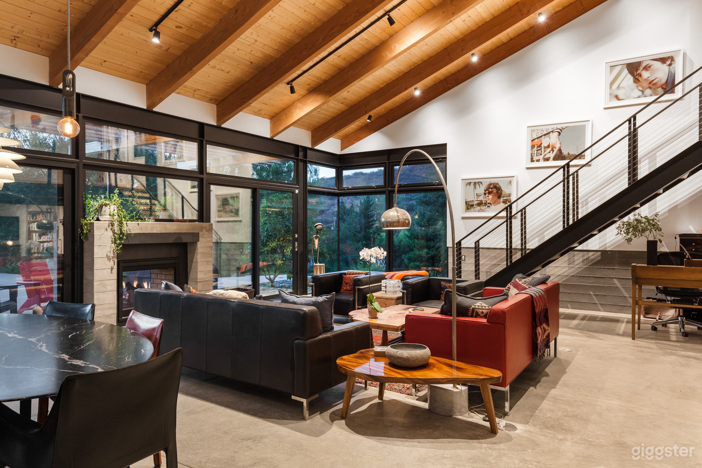 Rustic Modern Nature - Private Mountain Compound Photo 4