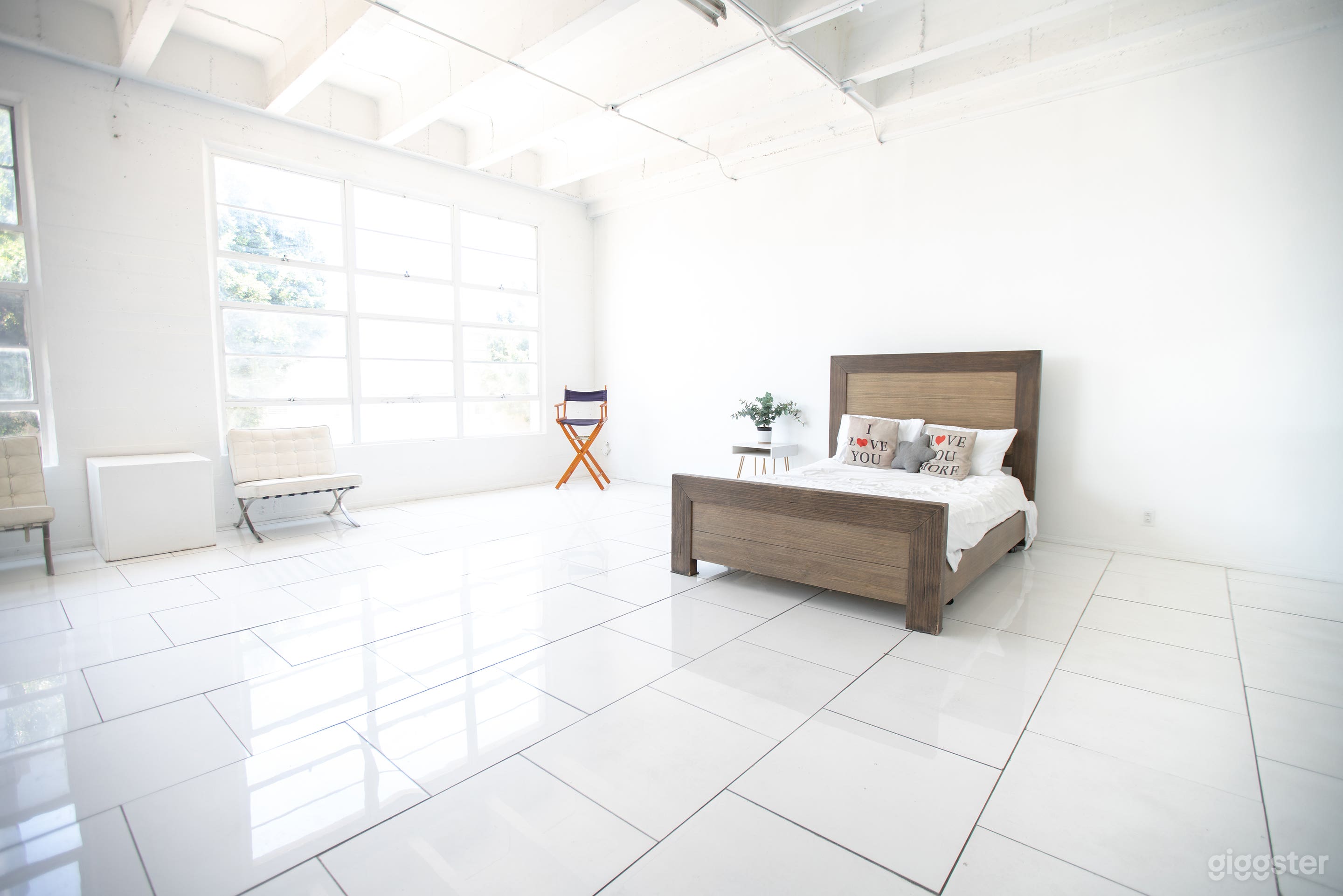 Bed And Flower Loft Photo 3