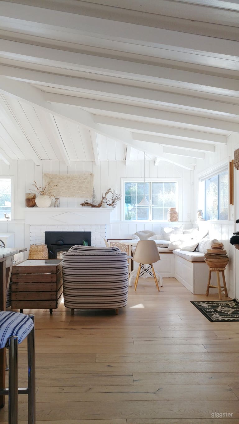  Unexpected Interior/Rustic Setting/Canyon Views 