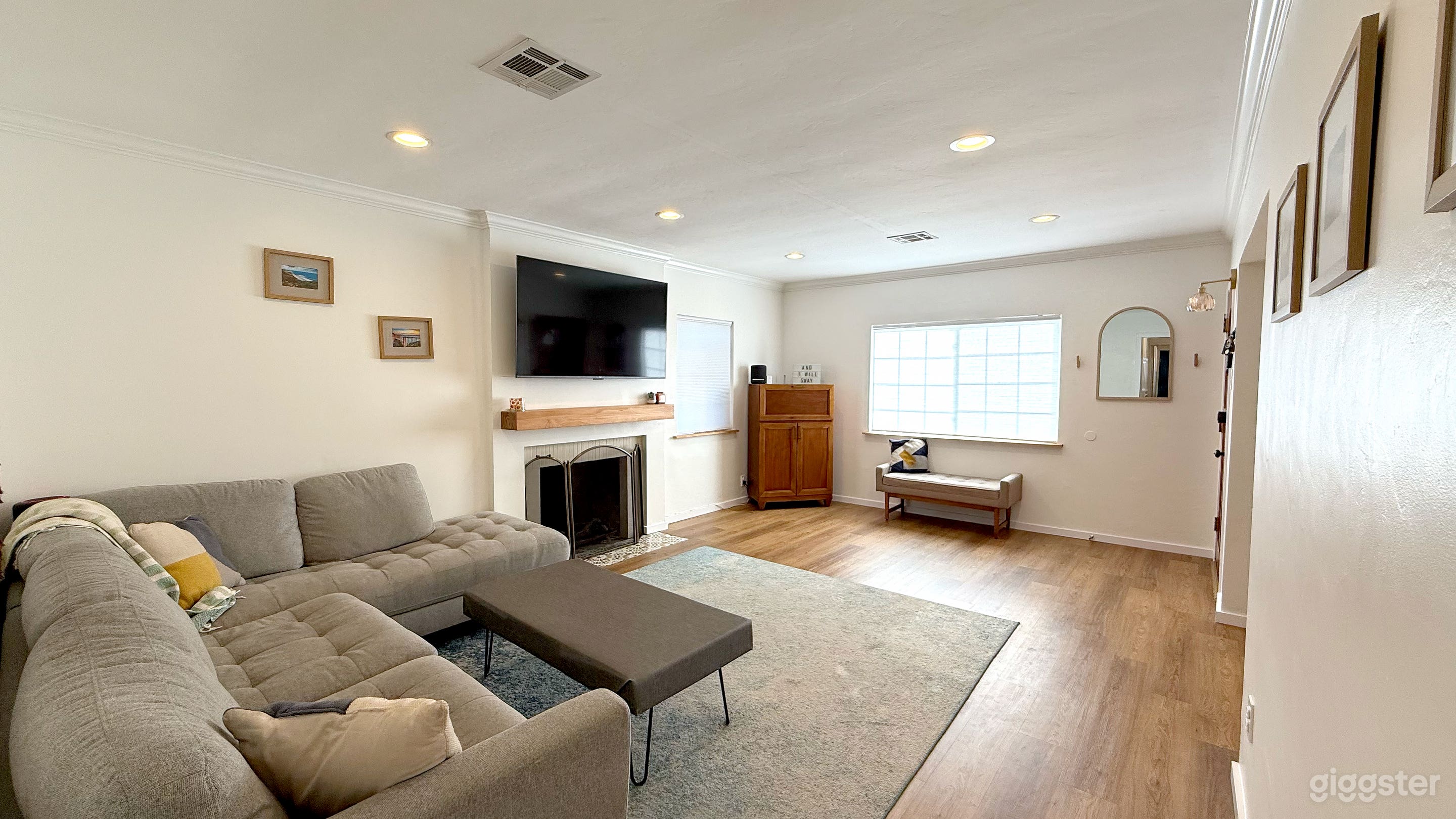 Charming Long Beach House on Lime Photo 4