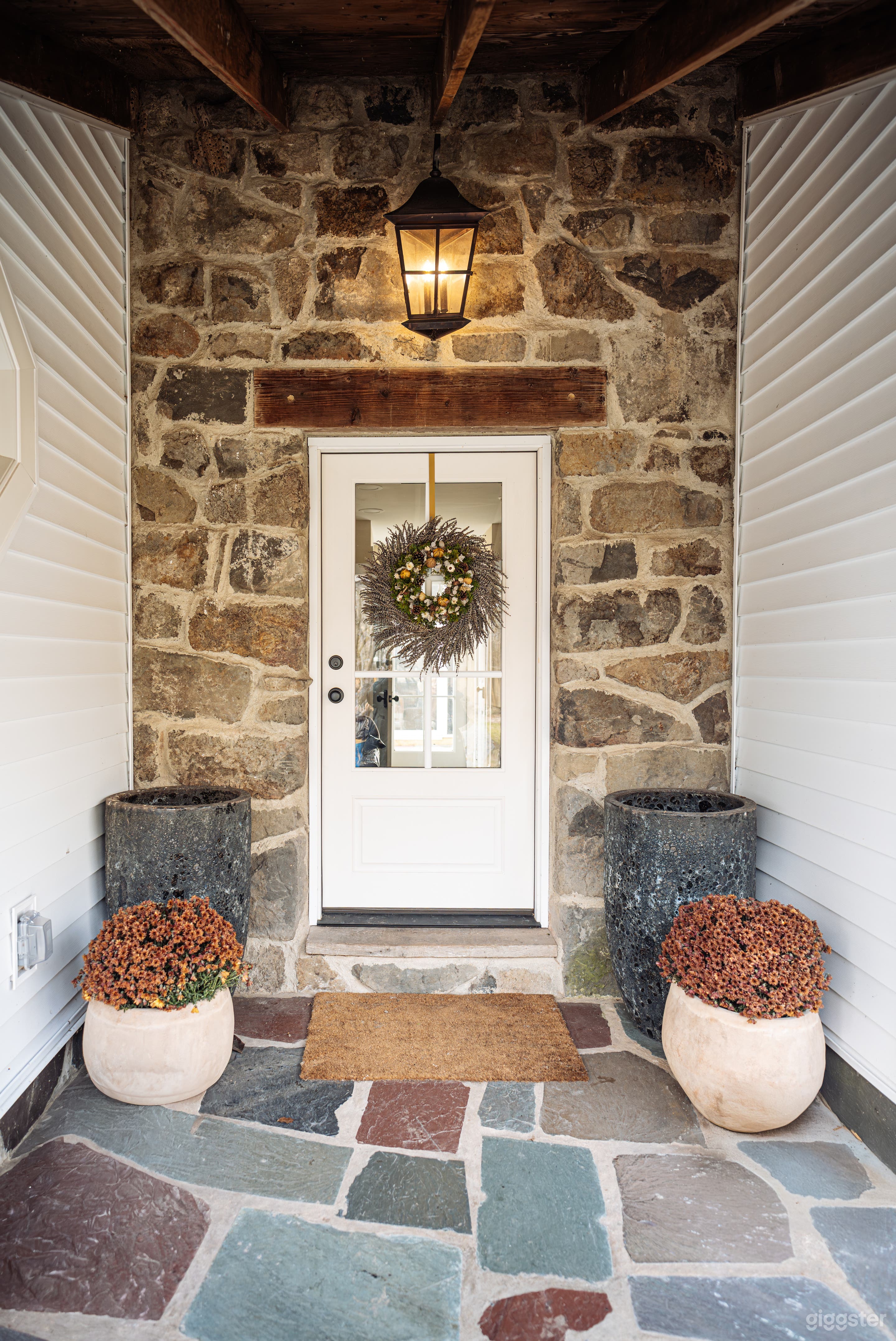 Light-Filled Countryside Home for Shoots & Intimate Events Photo 2