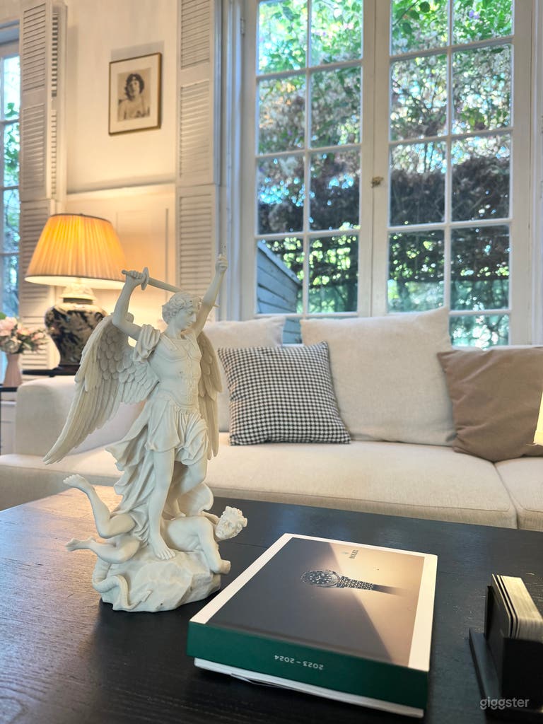  Beautiful 1930s Old Hollywood Gem- For Productions 