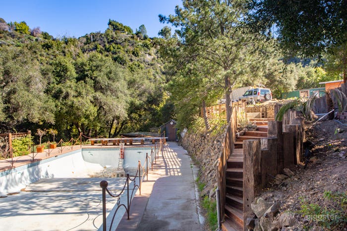  Enchanted Forest & Bungalows 