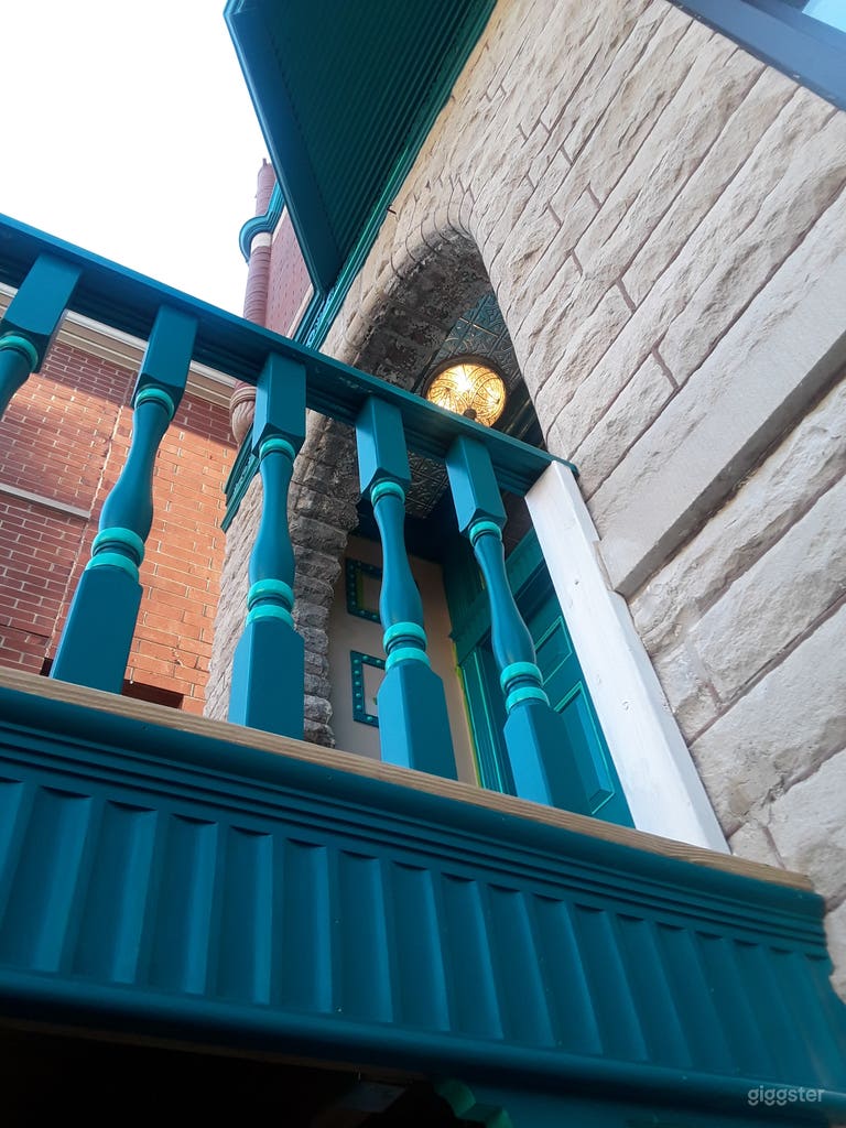  Hyde Park 1800's Victorian Home 