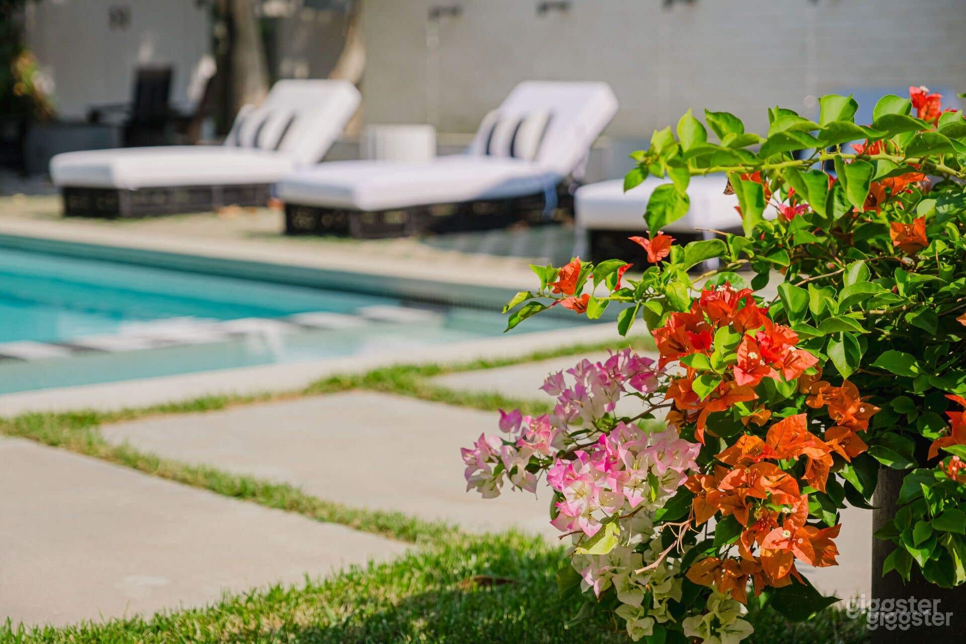 CHIC CANYON RETREAT OUTDOOR POOL Photo 3