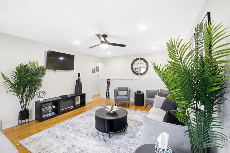  Modern Chic Meets Secluded Serenity:The Ultimate Chi Retreat 