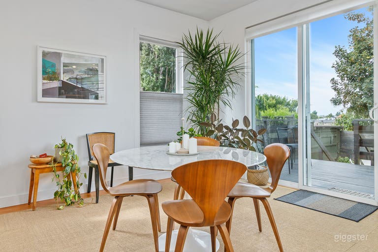  Renovated Modern Farmhouse 