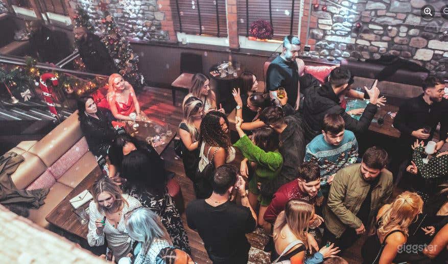 The Gallery A Small Intimate Balcony Photo 3