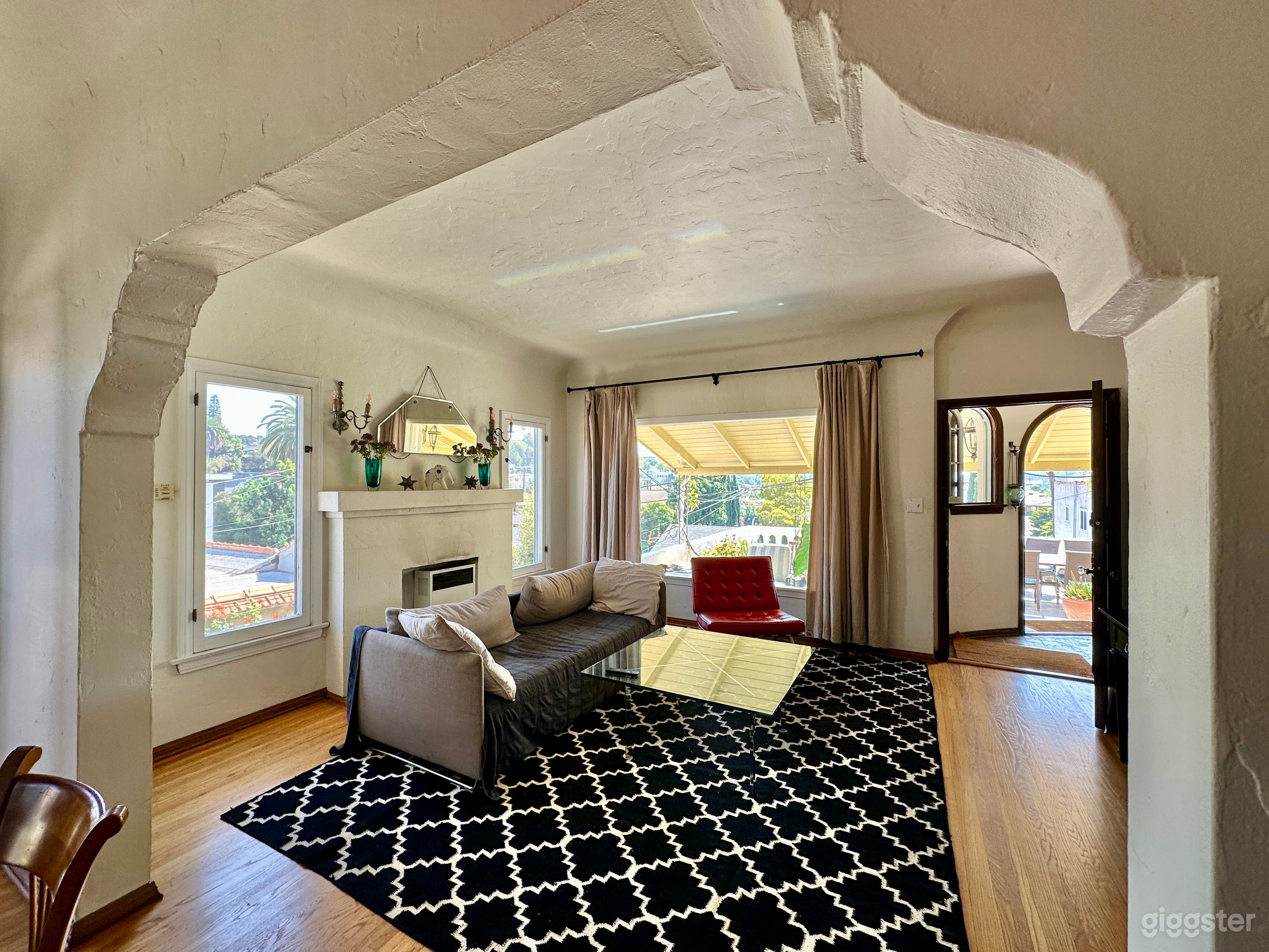 1920's Hollywood Classic Apt in Echo Park Photo 1