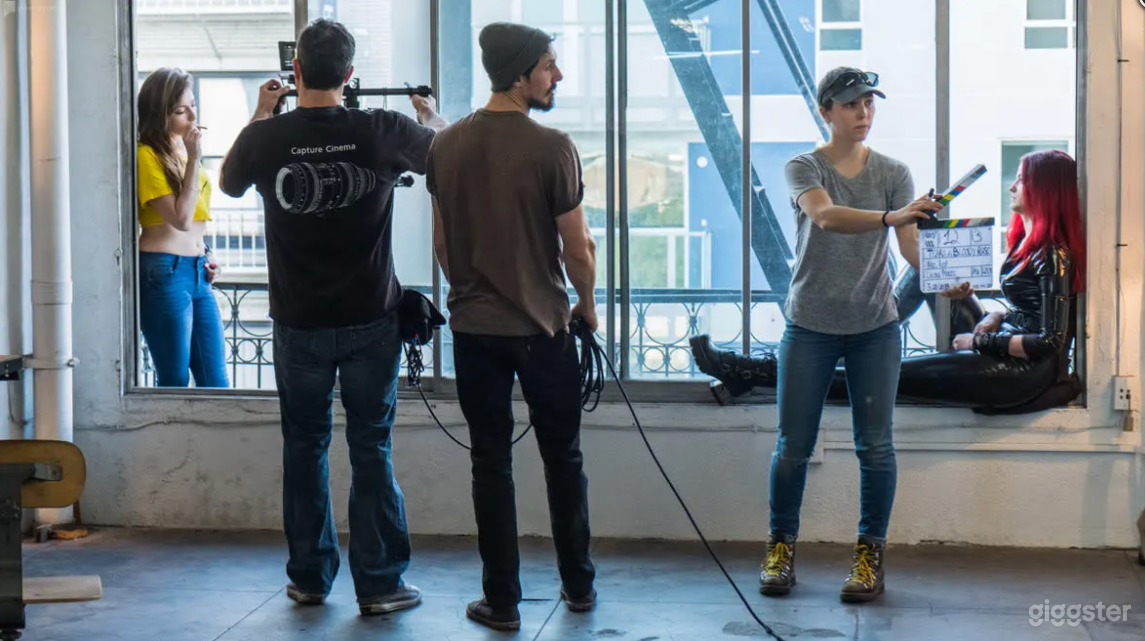 Downtown Photo Studio with West-Facing Windows Photo 2