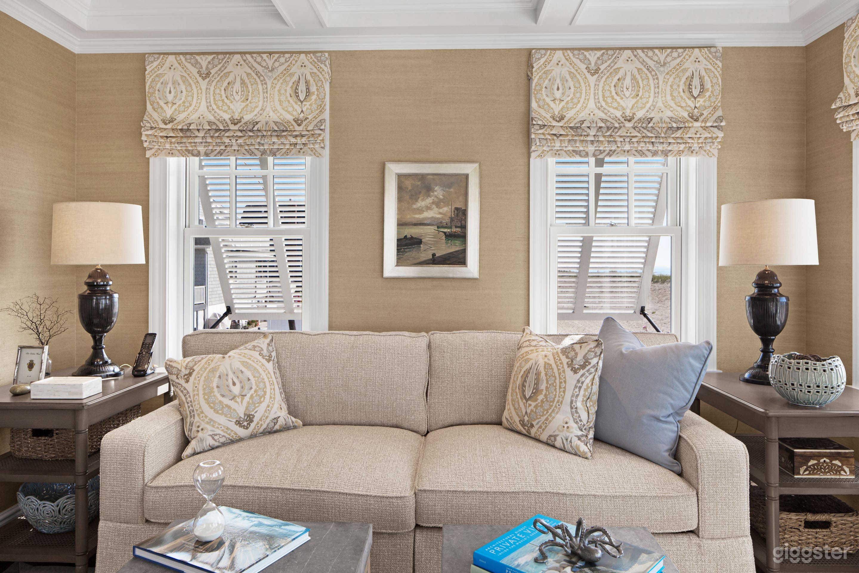 Opulent Beach House Photo 4