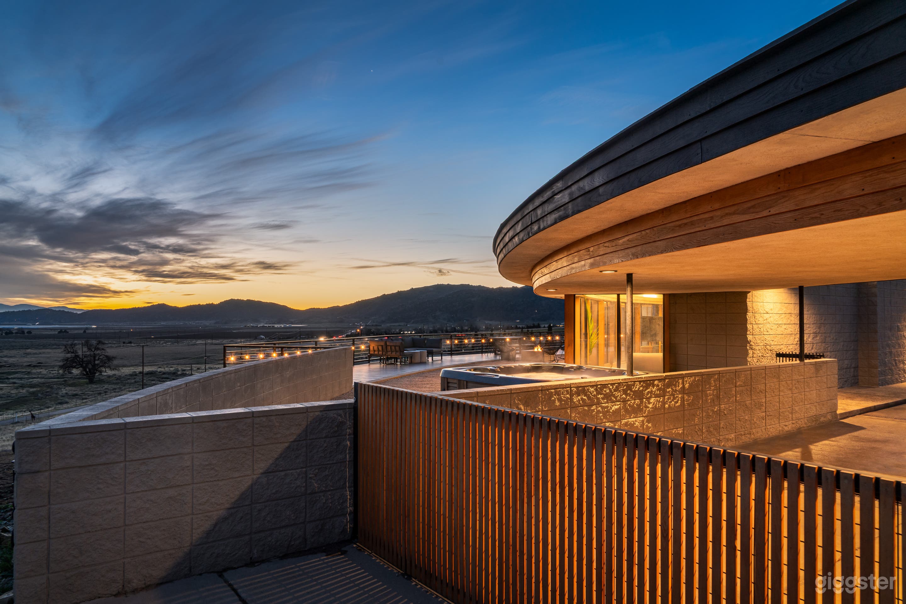 Flying Saucer Ranch Photo 1