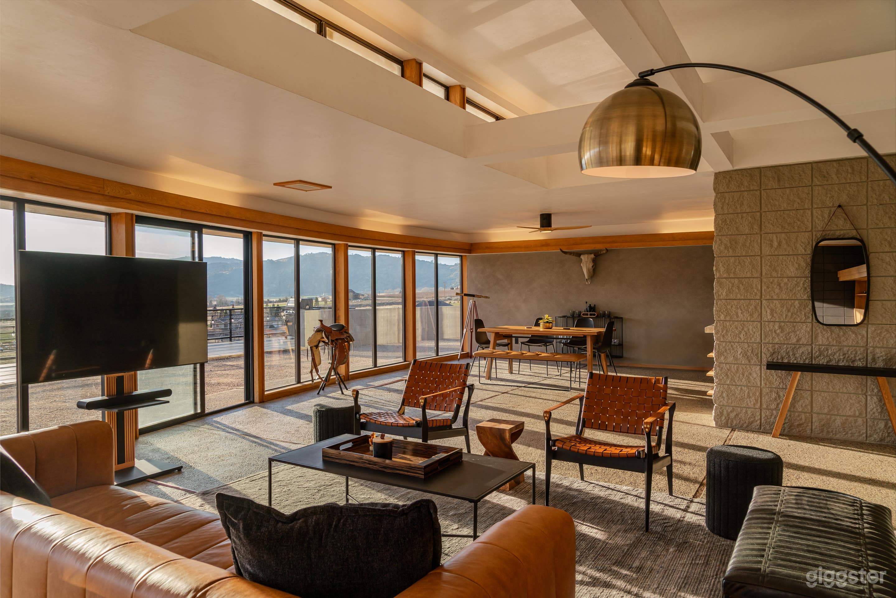 Flying Saucer Ranch Photo 4