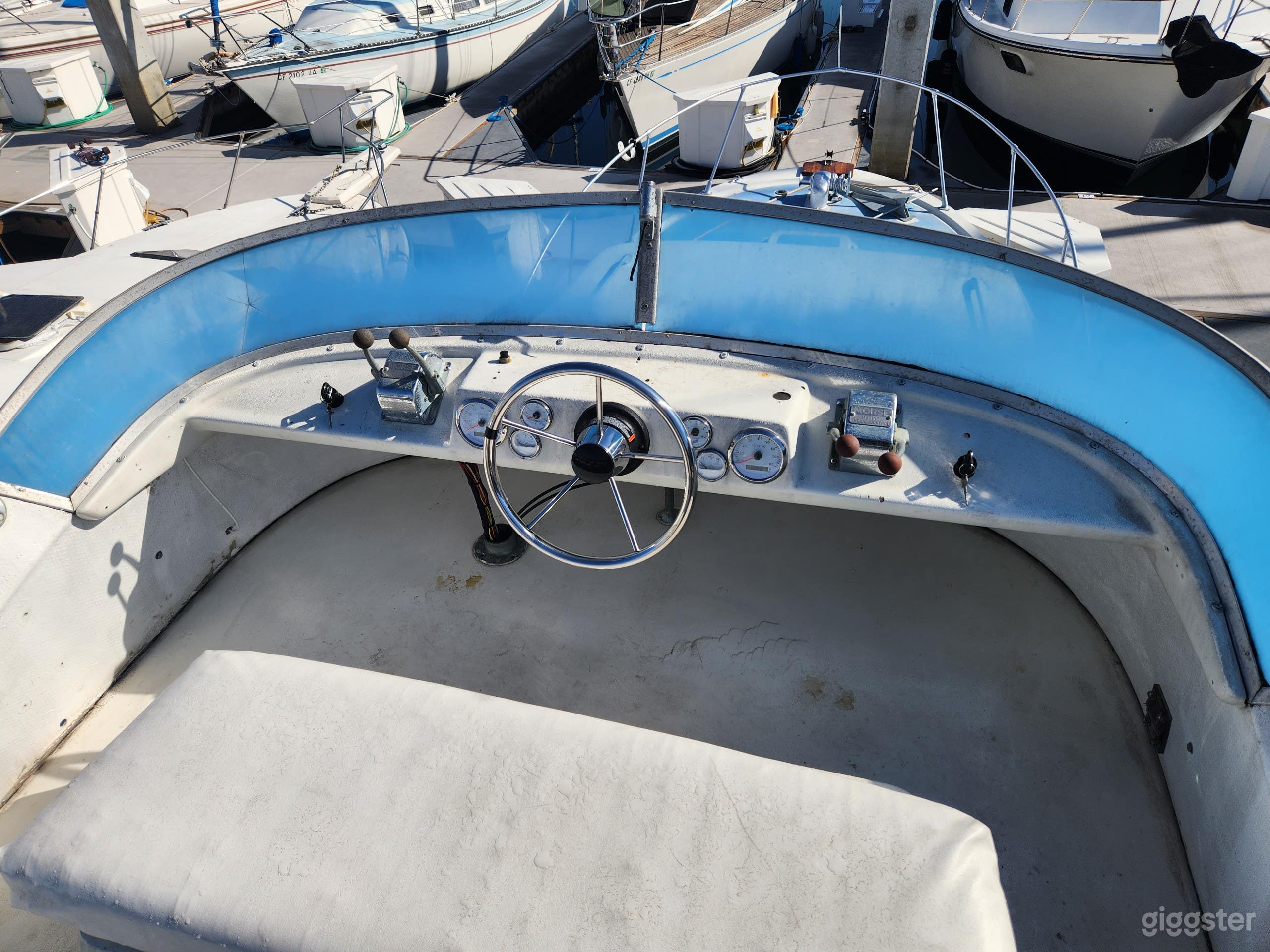 Vintage 1967 Uniflite Photo 4