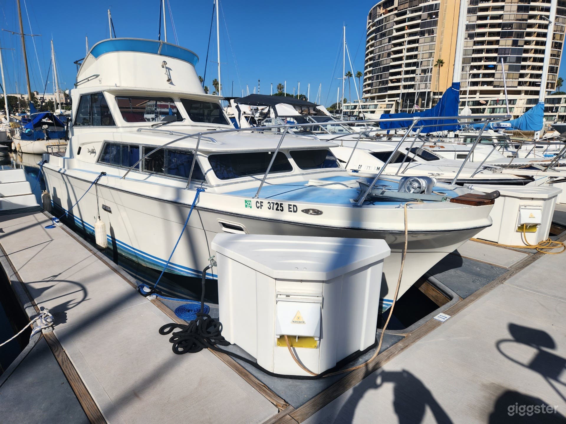 Vintage 1967 Uniflite Photo 3