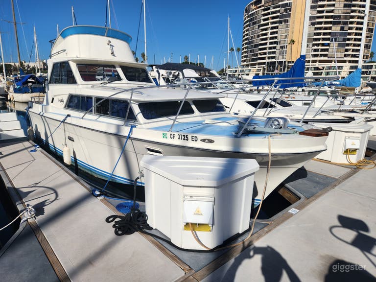  Vintage 1967 Uniflite 