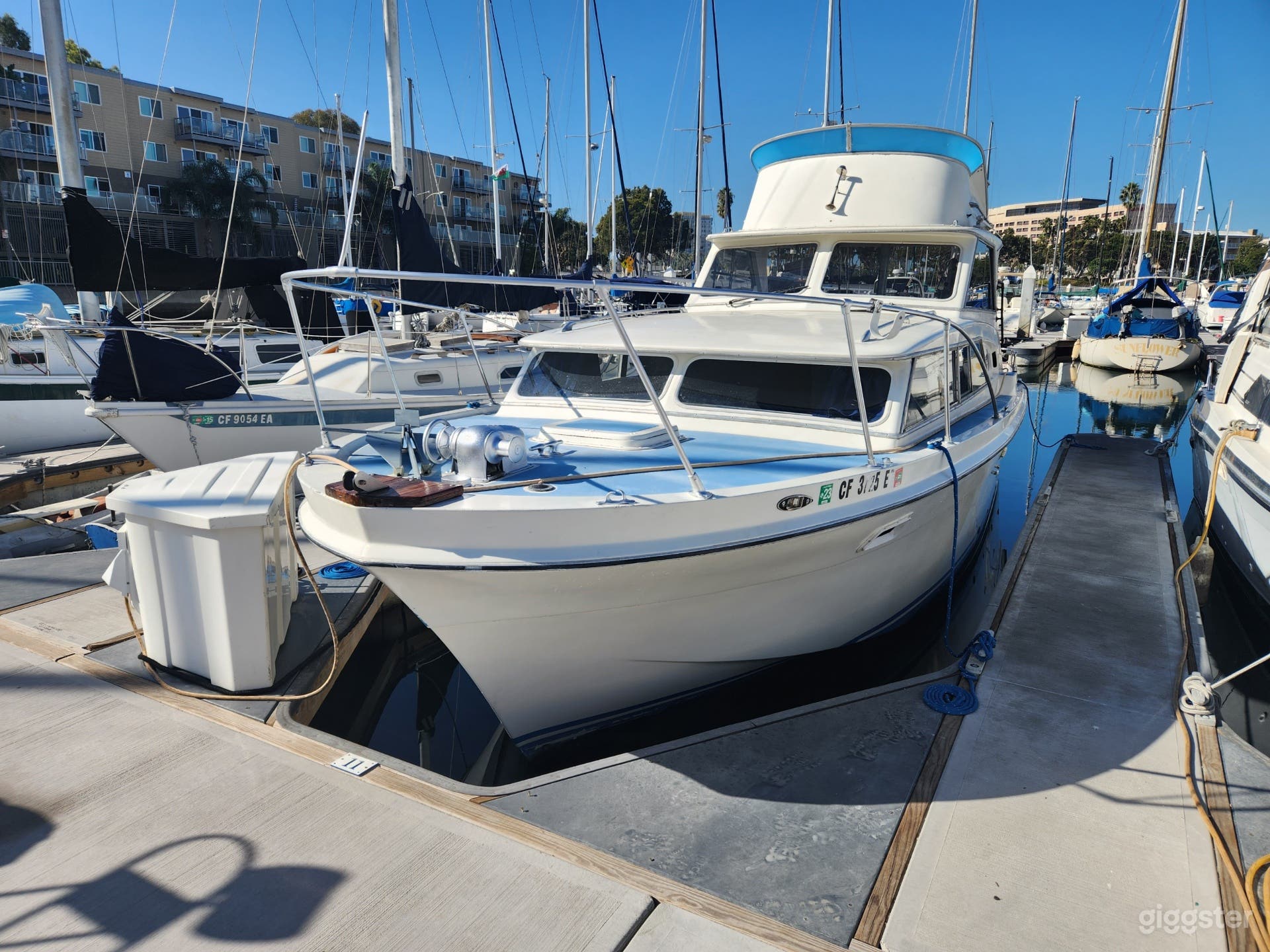 Vintage 1967 Uniflite Photo 1