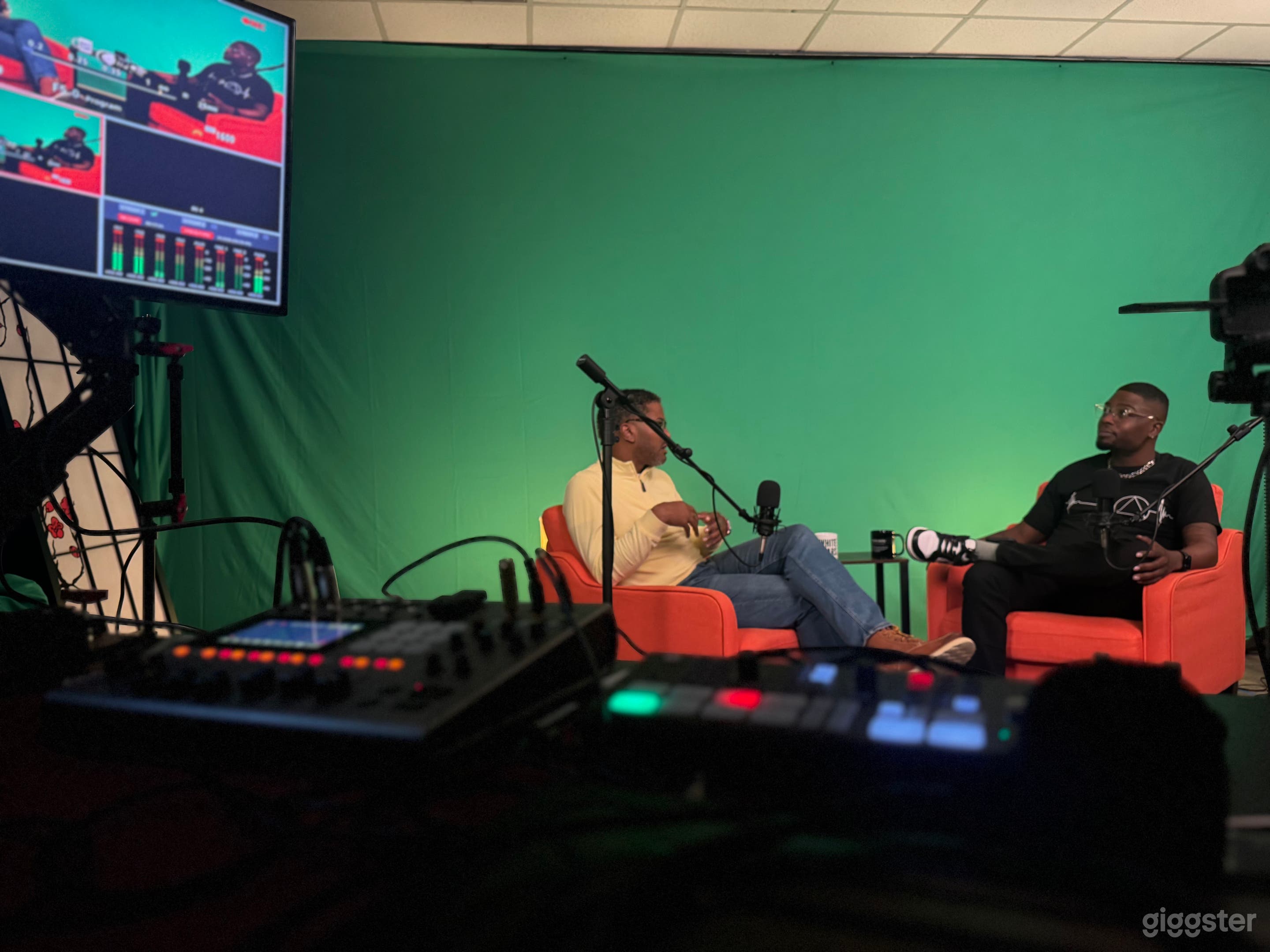 Modern 3-Camera Podcast Studio with Pro Lighting Photo 1