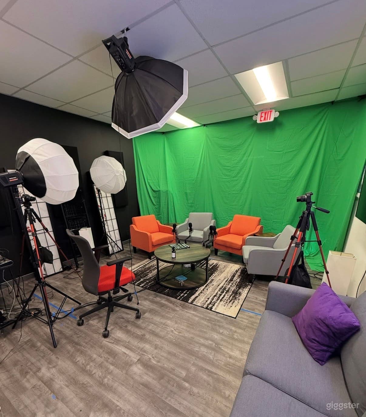 Modern 3-Camera Podcast Studio with Pro Lighting Photo 4