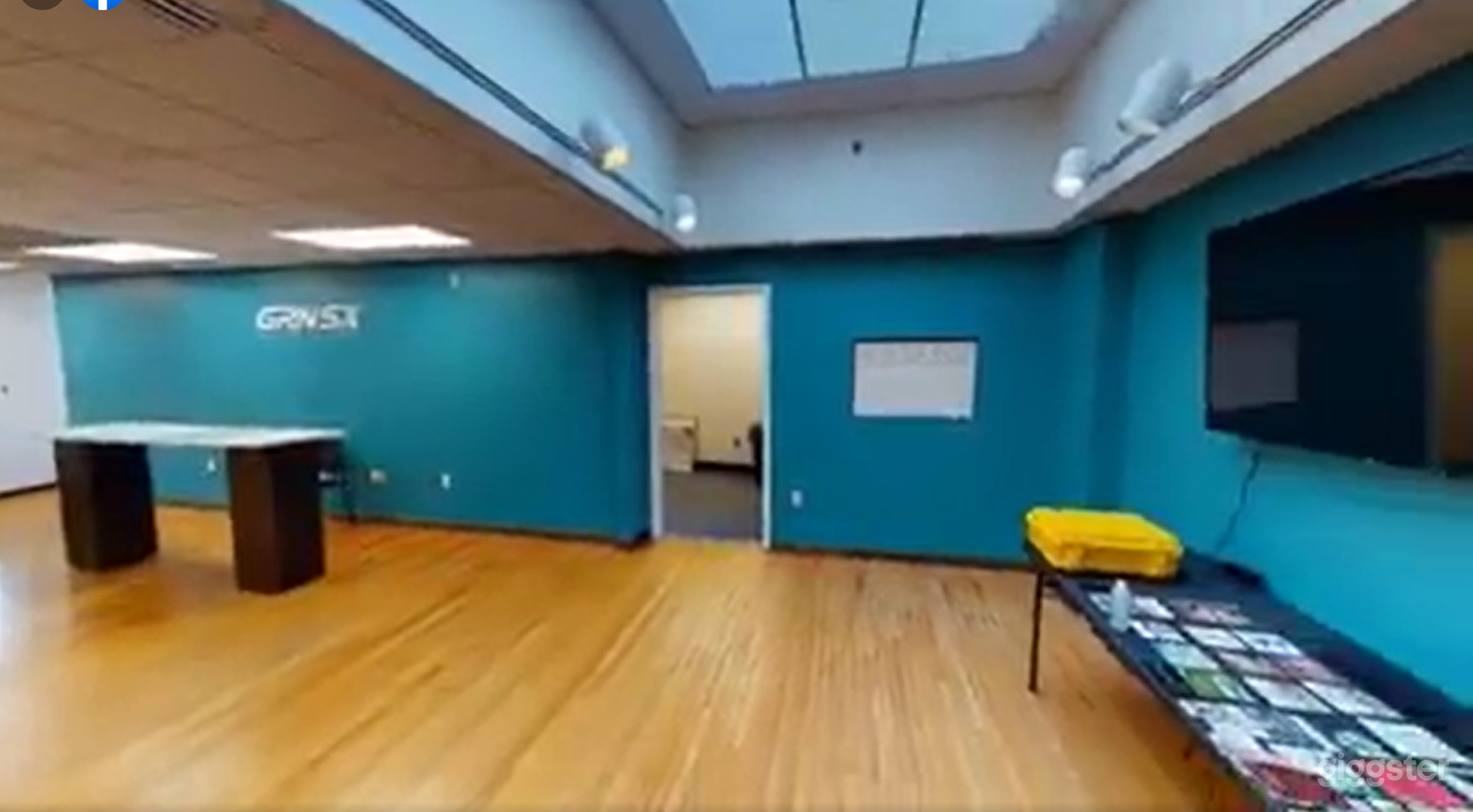 Main Floor Event Space Photo 4