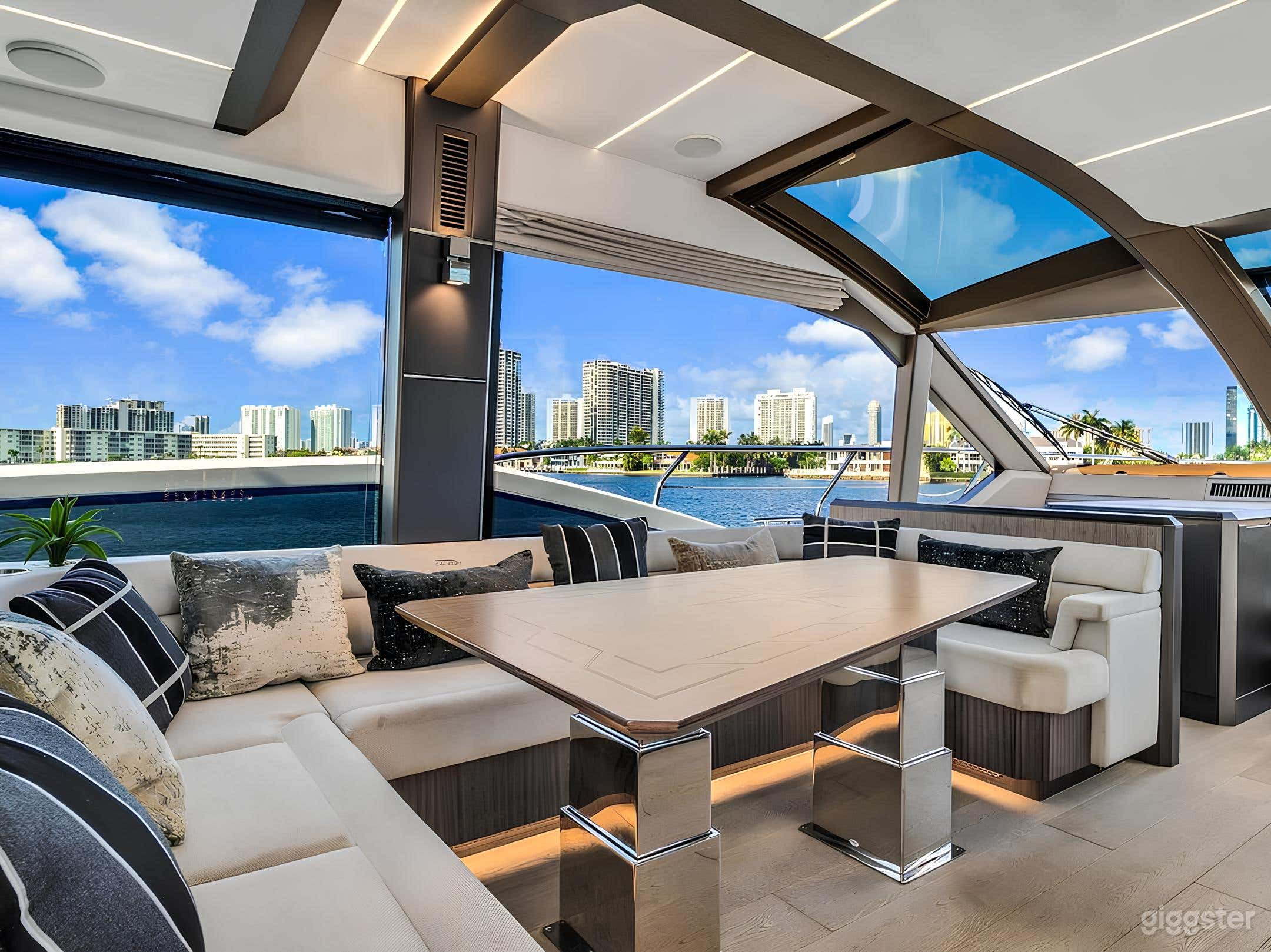 Luxurious 2022 64' Galeon Yacht  Photo 3