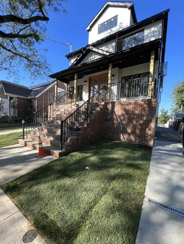 The Ultimate Pool Setting Photo 3