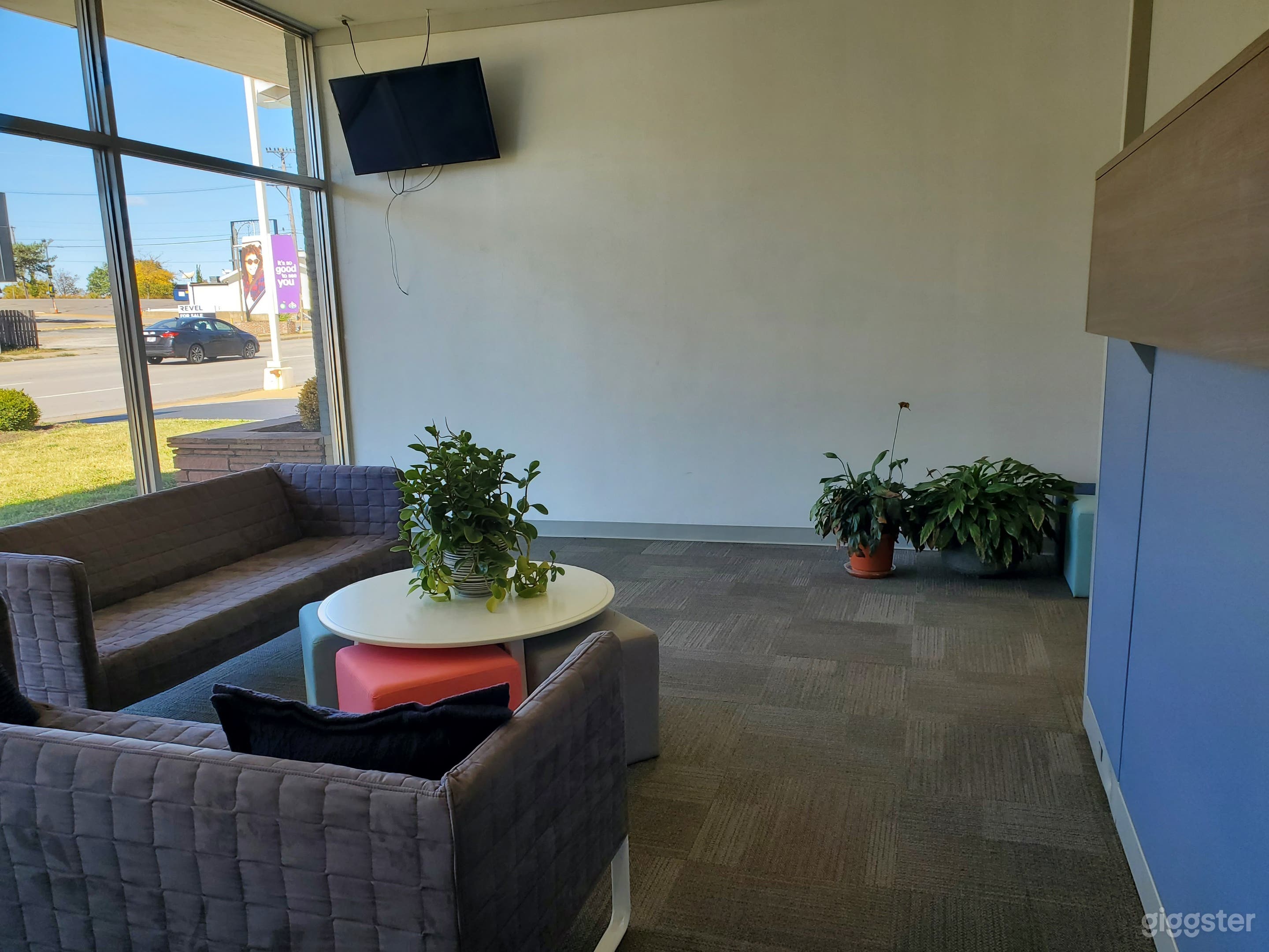 Shared Co-working Space Photo 2