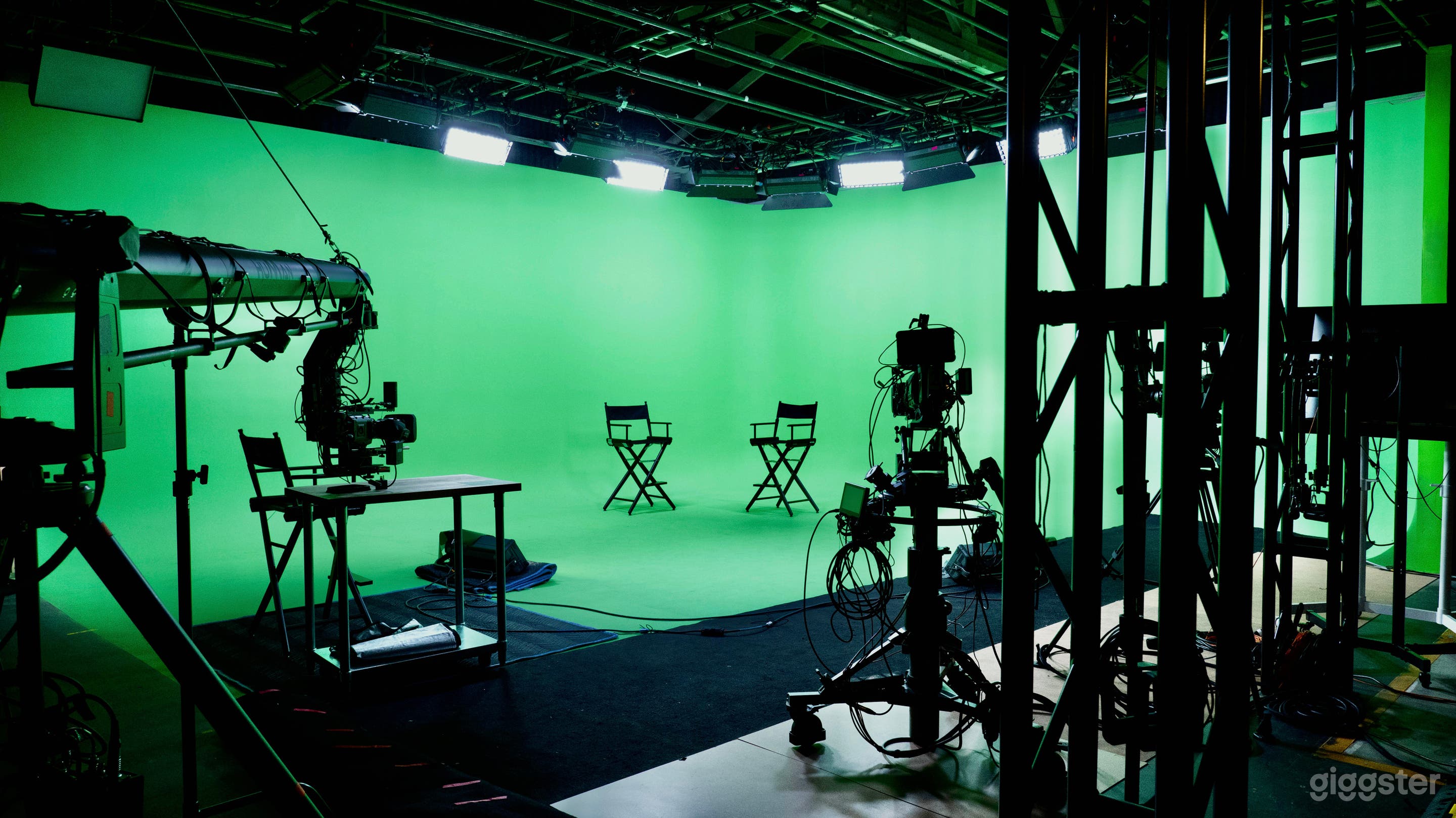 Green Screen Cyclorama Stage
