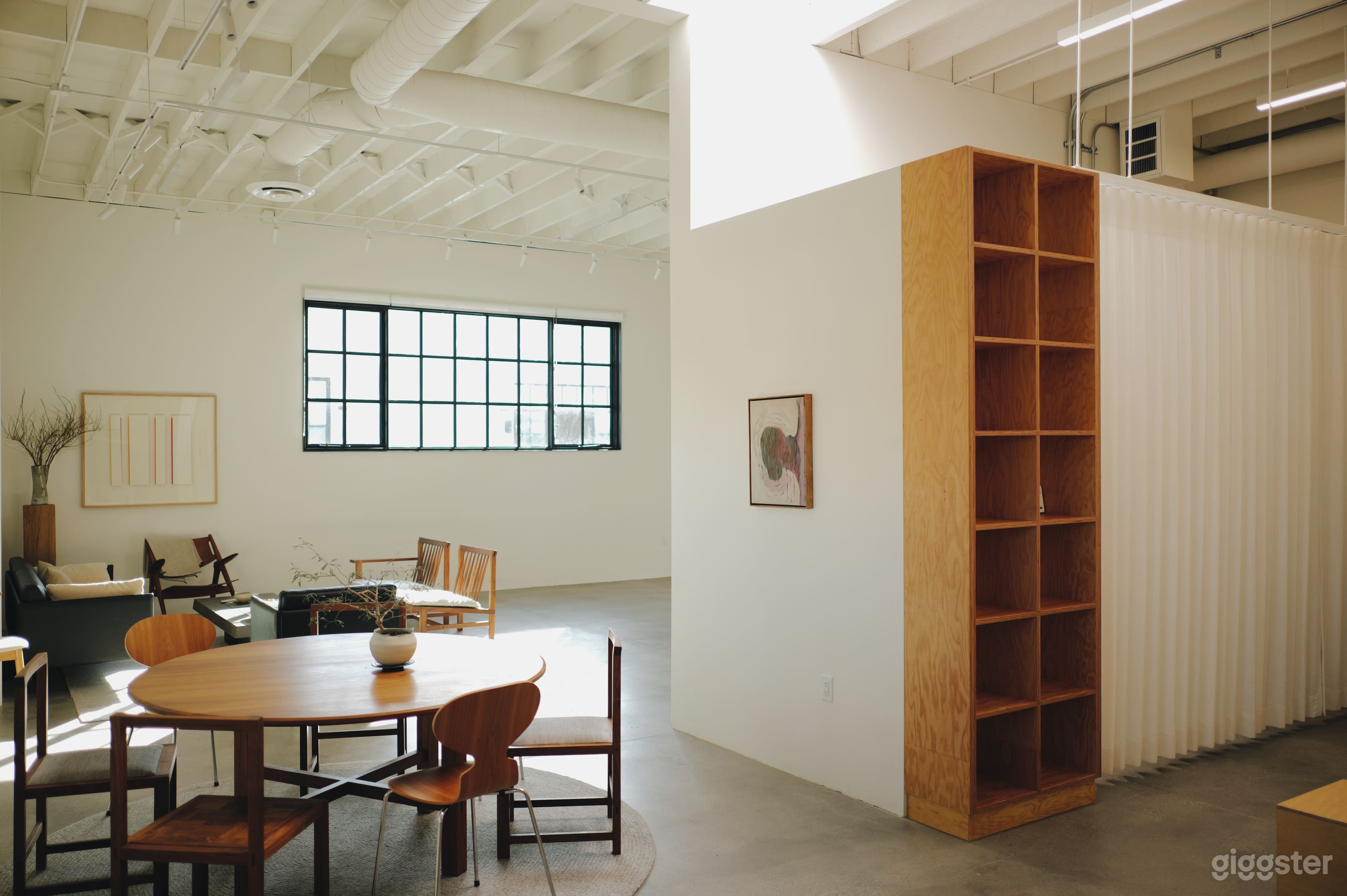 Creative Studio for Photo Shoots, Exhibitions & Events Photo 4