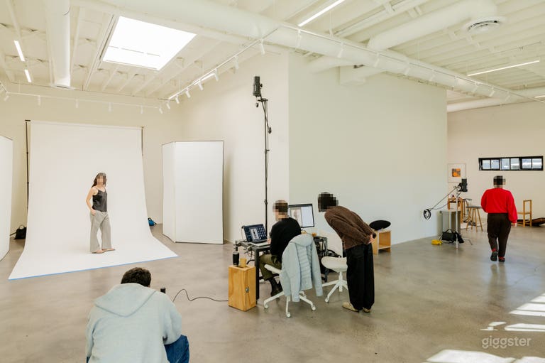  Studio creativo per servizi fotografici, mostre ed eventi 