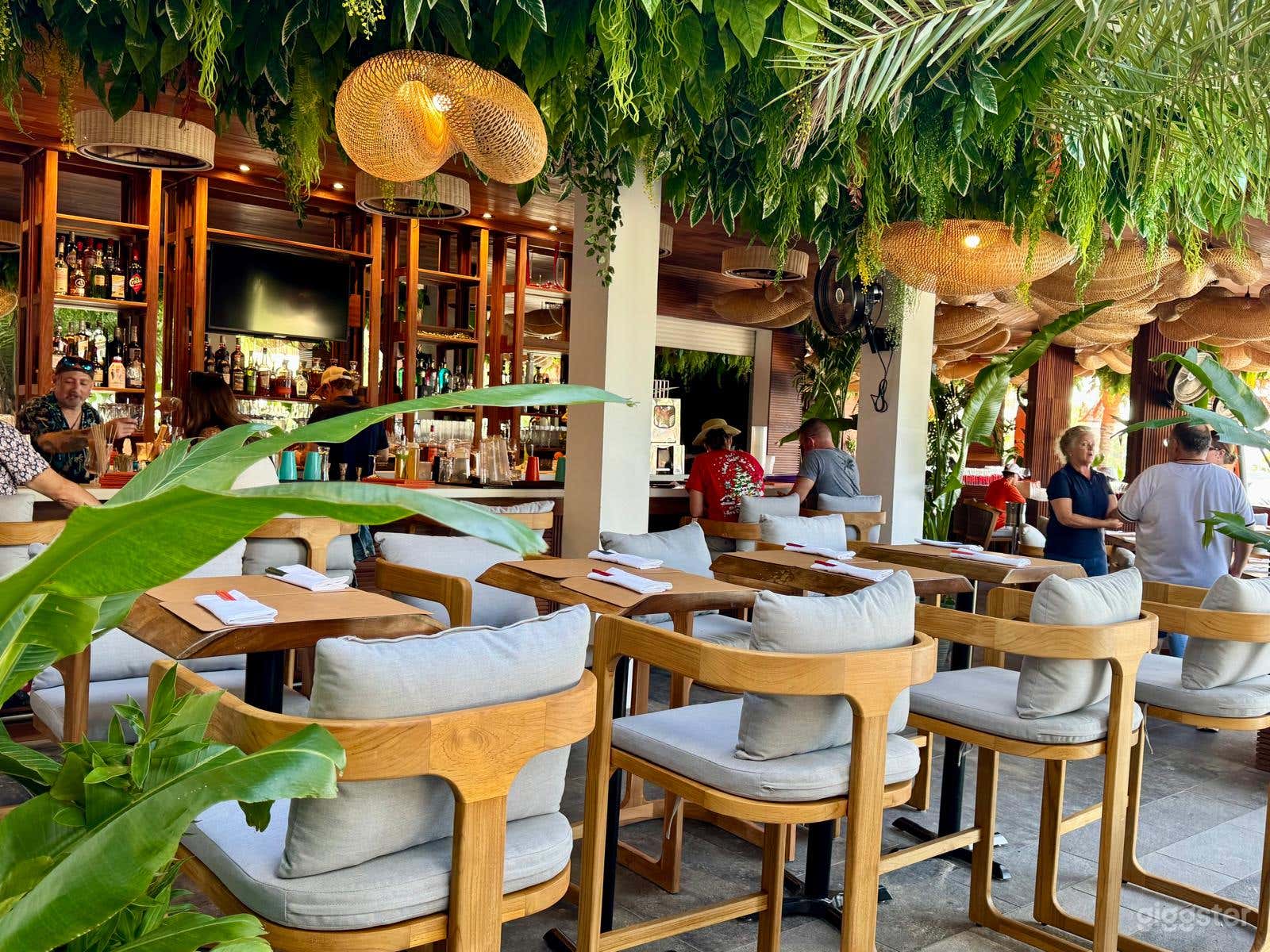 Exquisite Indoor Dining Area Photo 1