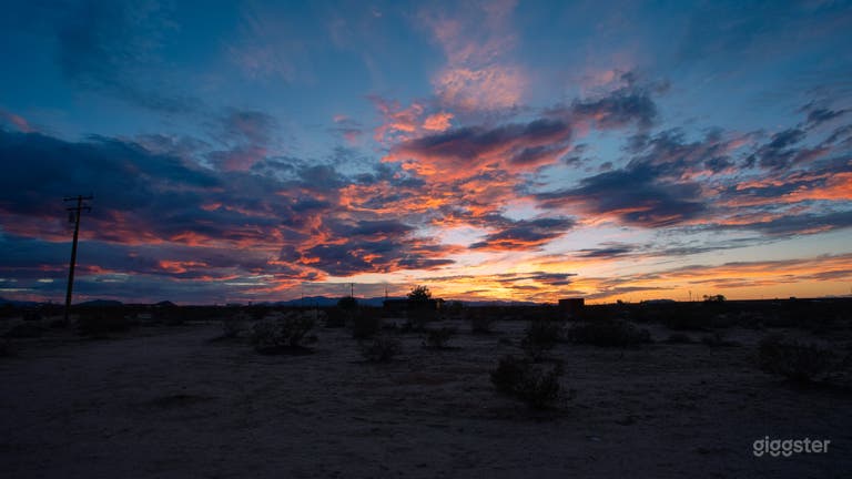  Camp Sunshine: Desert Land and Open Sky in Joshua Tree 