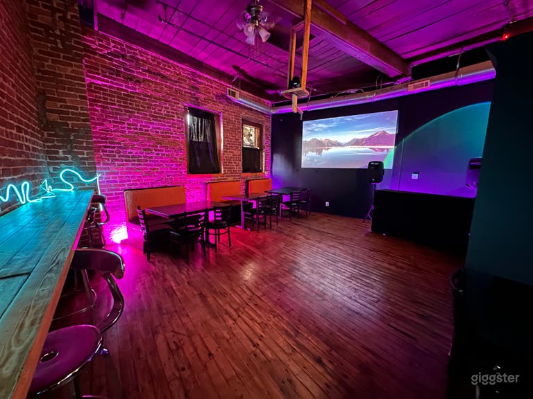  Dance Floor / Dining 