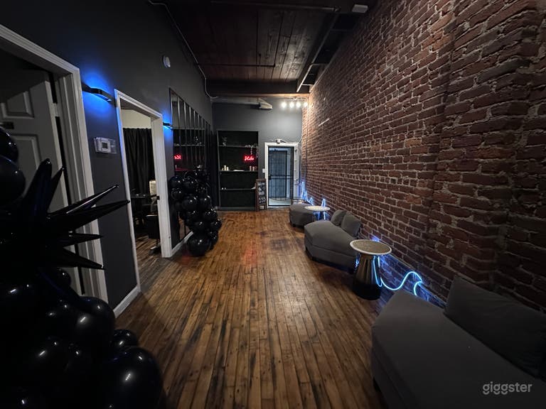  Modern Speakeasy-Style Event Space w/ Prep Kitchen | Downtow 