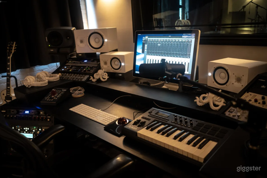 Artistic Vibe Recording Studio in Framingham Photo 3