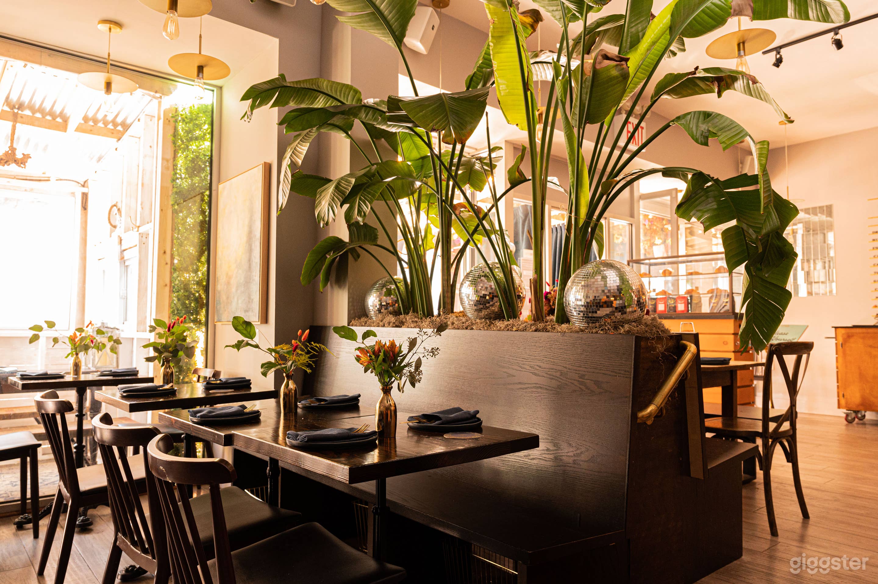 Festival Cafe Photo 2