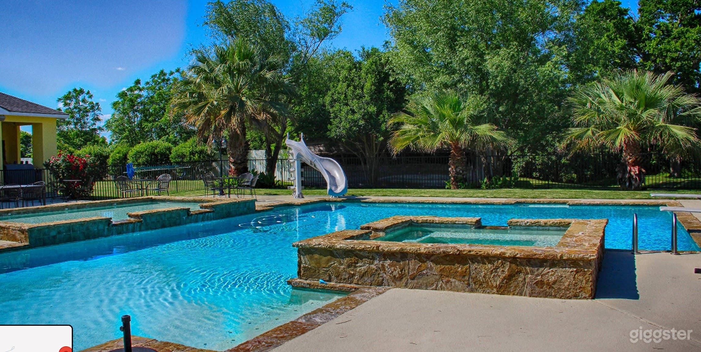 Private Pool Oasis Photo 1