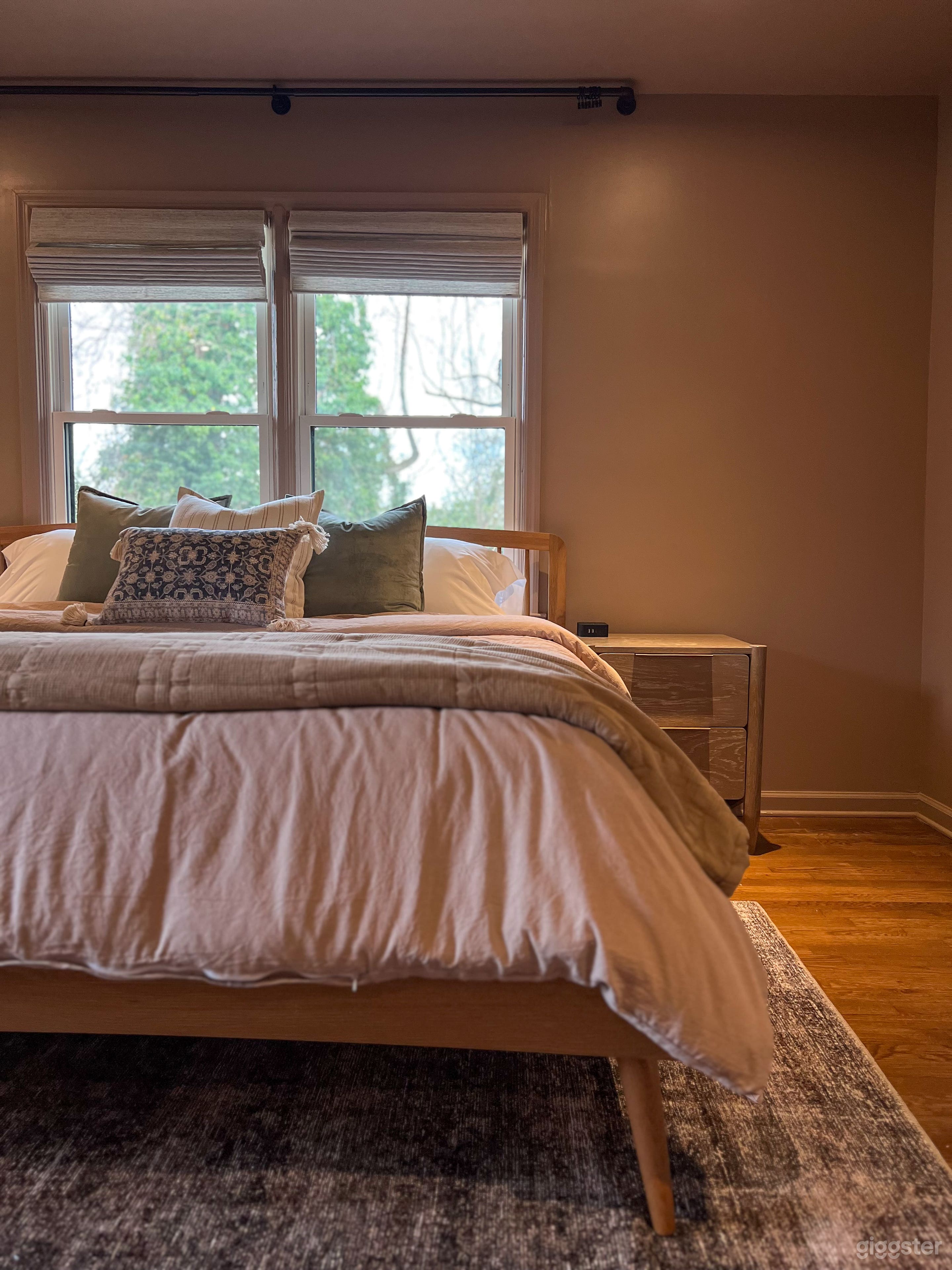 Dark and MoodyHouse on a Hill Photo 3