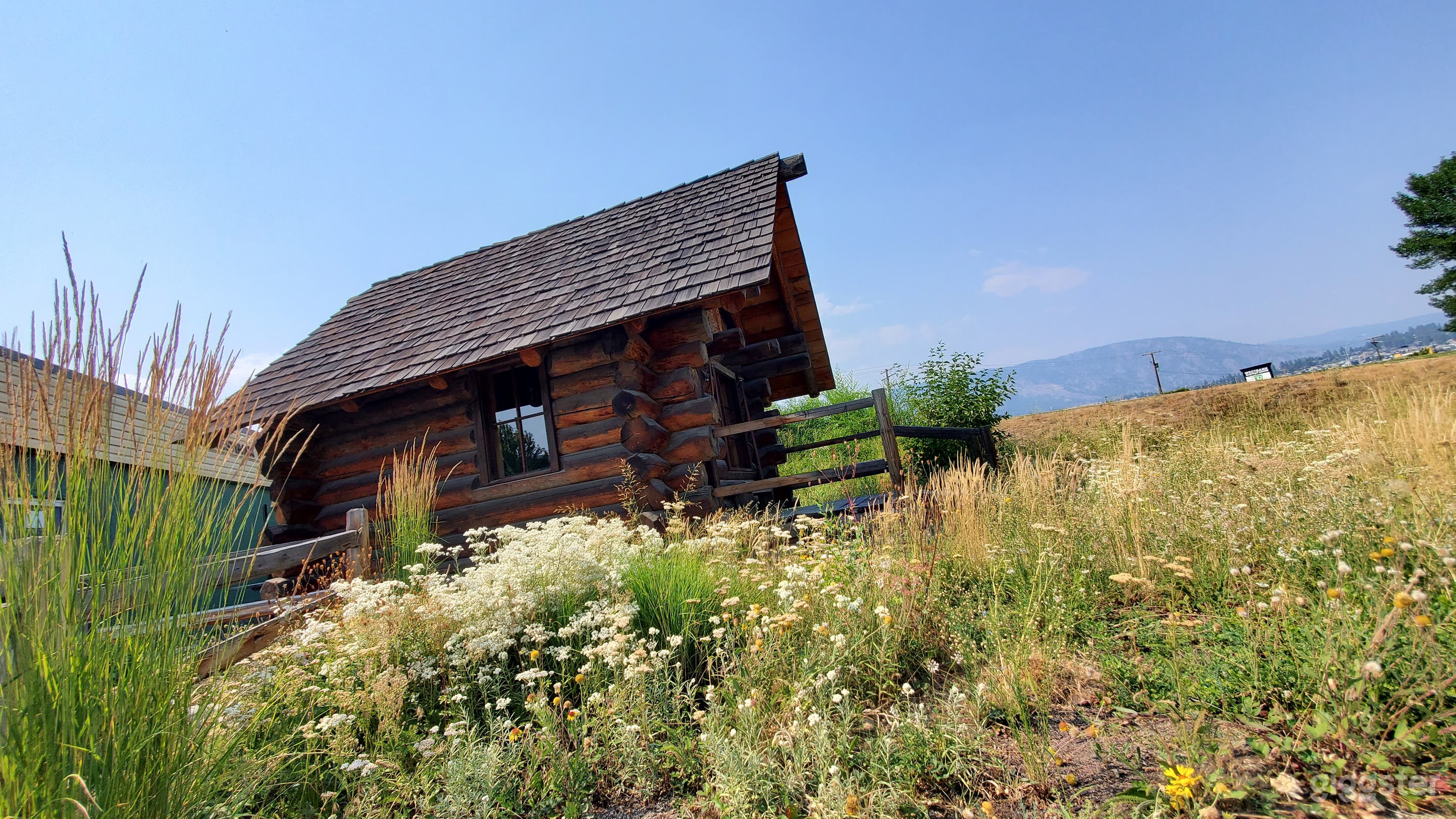 Charming Community Museum with Historic Exhibits & Lake Views Photo 3