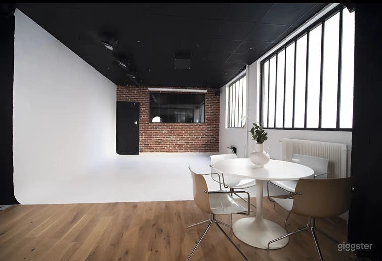  Studio photo style loft en lumière naturelle 