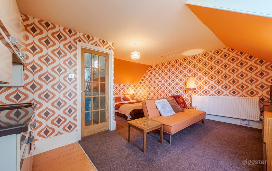 Four Storey Town House in Margate Next to Beach Photo 4