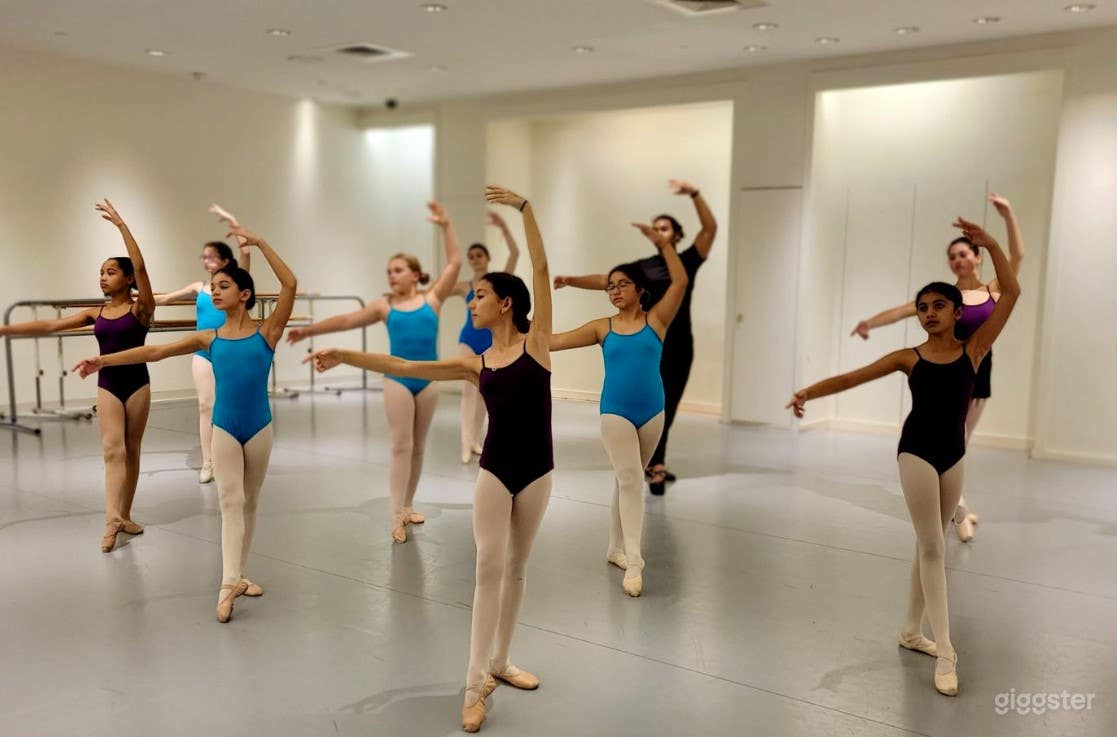 Light and Bright Dance Studio in Stamford Photo 4