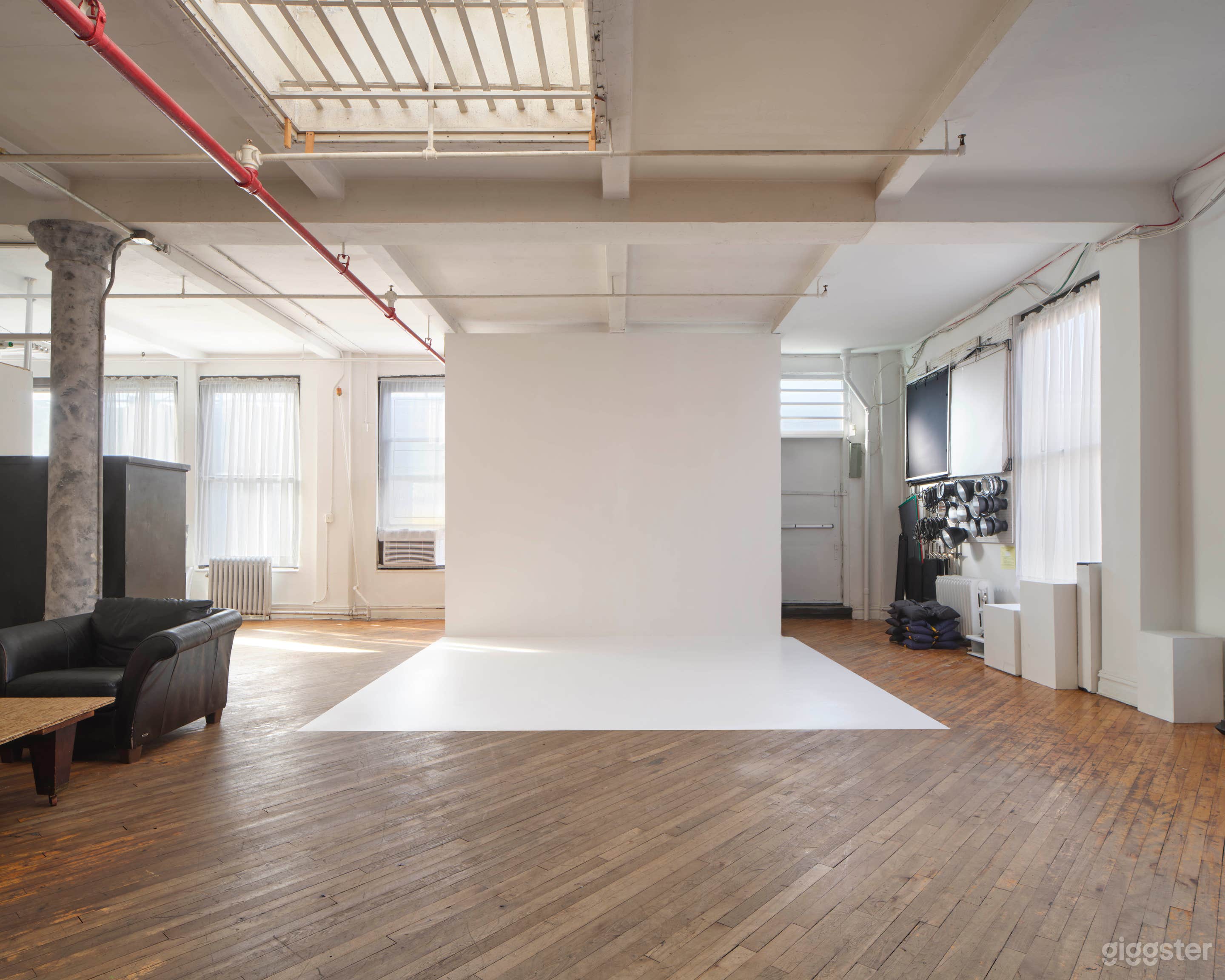 Classic Flatiron District Photo Studio Photo 1