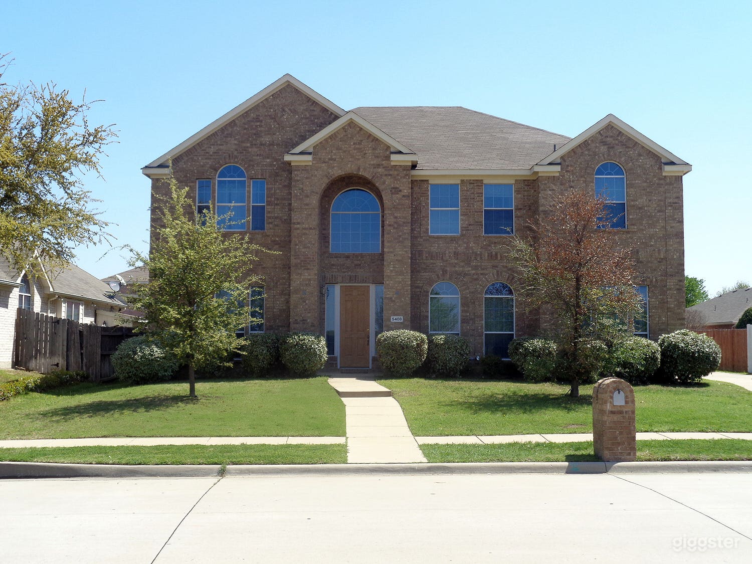 This picturesque waterfront brownstone is nestled in a quiet community minutes from highways, shopping, and dining.  This Lake Parks chateau is one mile north of Joe Pool Lake.