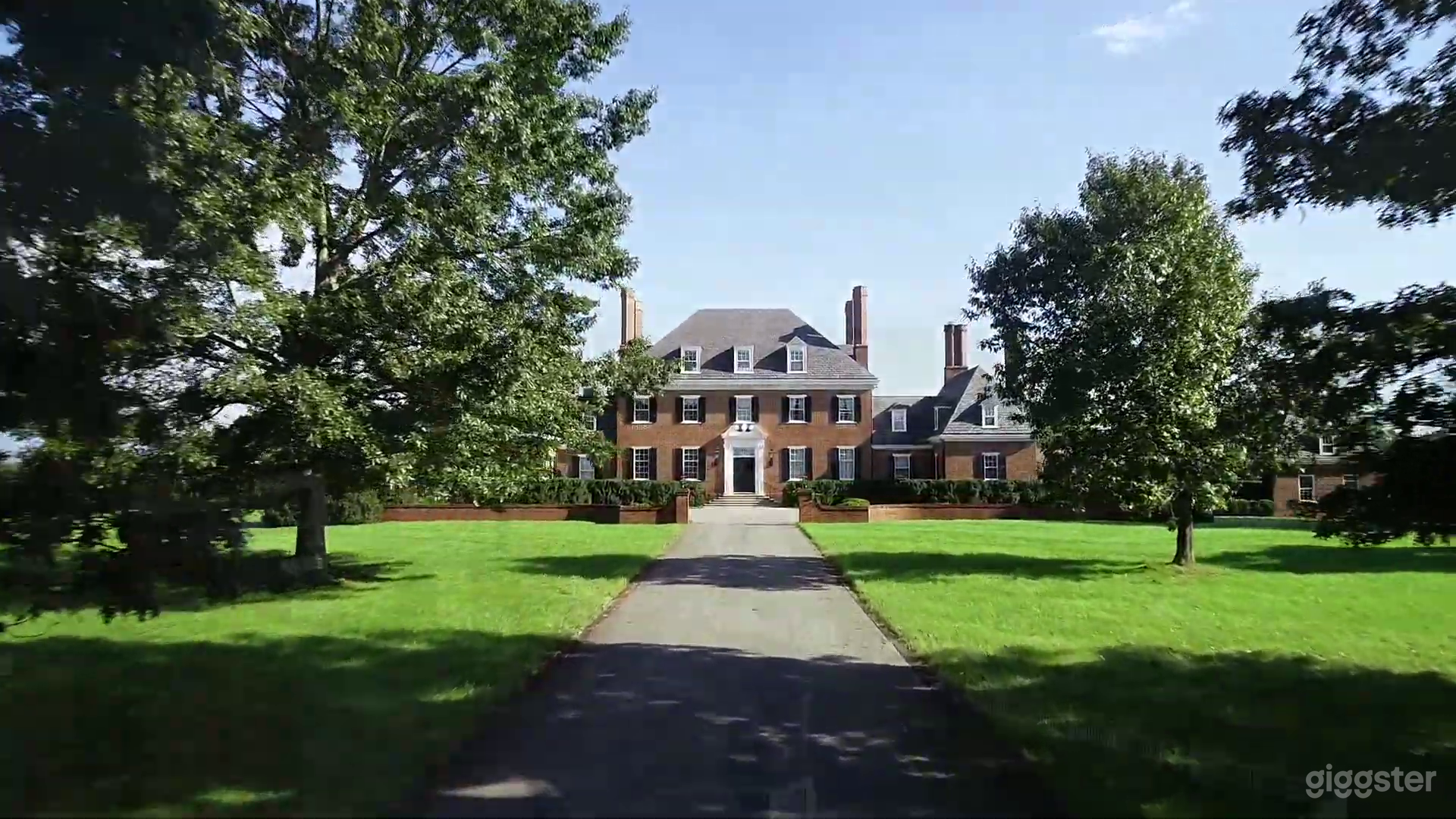 Historic Virginia Estate in Charlottesville Photo 1
