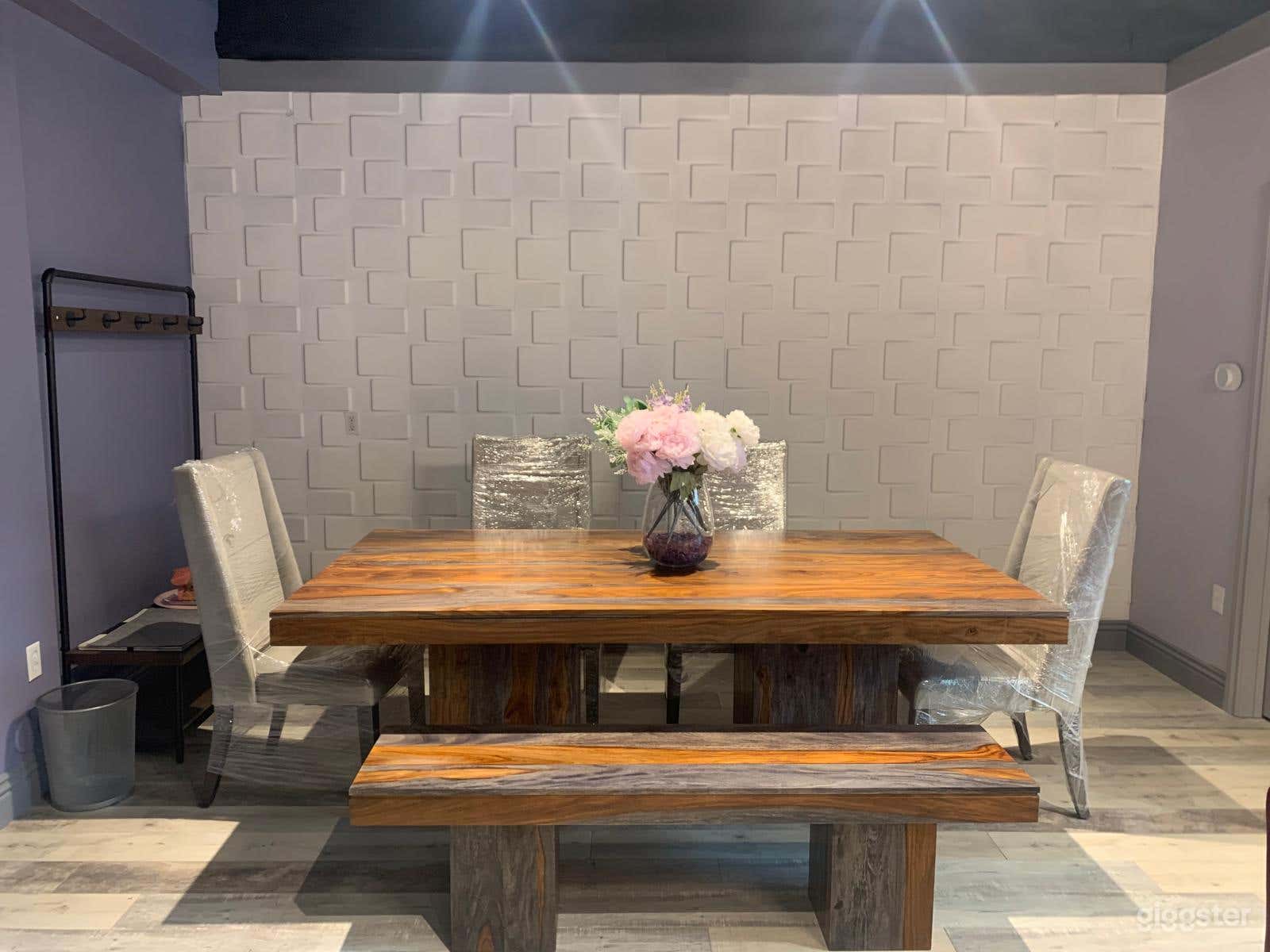 Studio/lounge/business/meetings for event rentals Photo 4