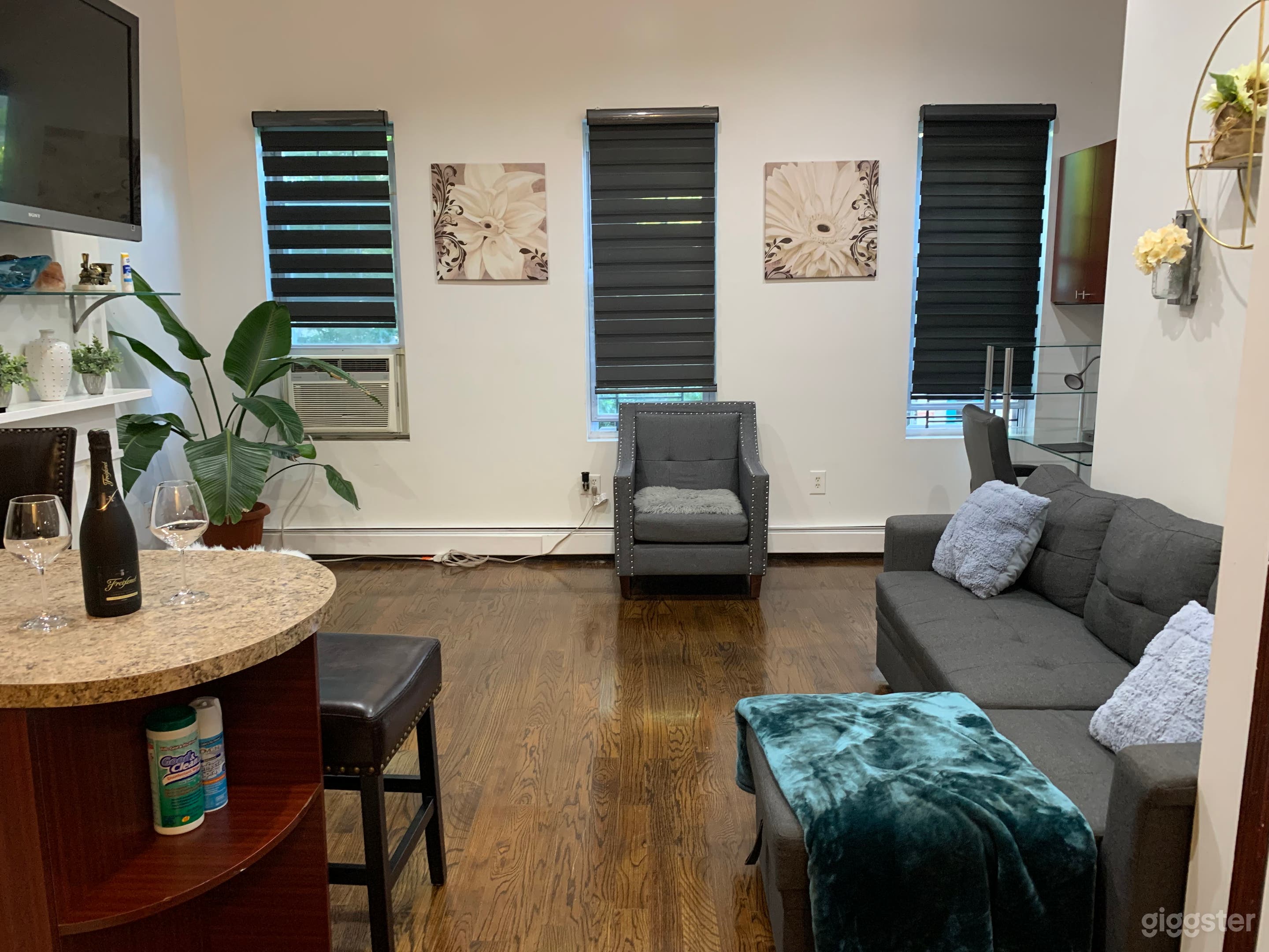 Charming Bushwick Apartment Photo 1